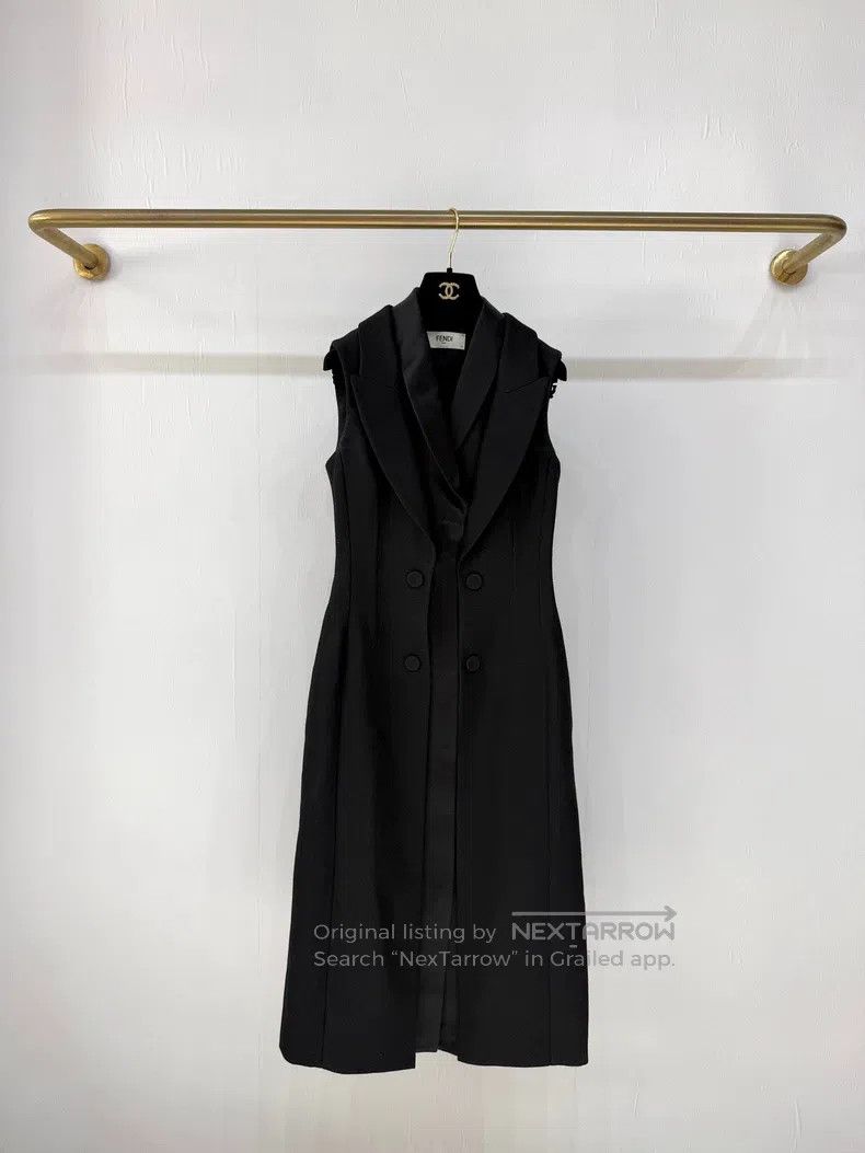 Fendi Fendi Silk and Wool Blend Vest Suit Dress Size XXS / US 00 / IT 34 - 1 Thumbnail