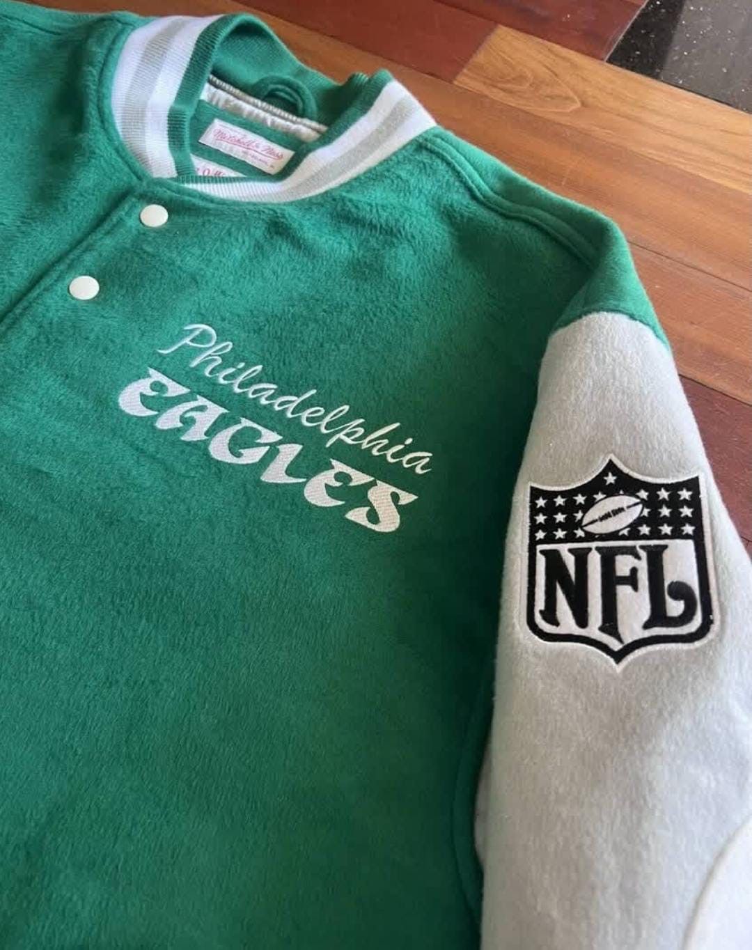 Mitchell & Ness Philadelphia Eagles Mitchell & Ness Varsity Jacket Size US L / EU 52-54 / 3 - 2 Thumbnail