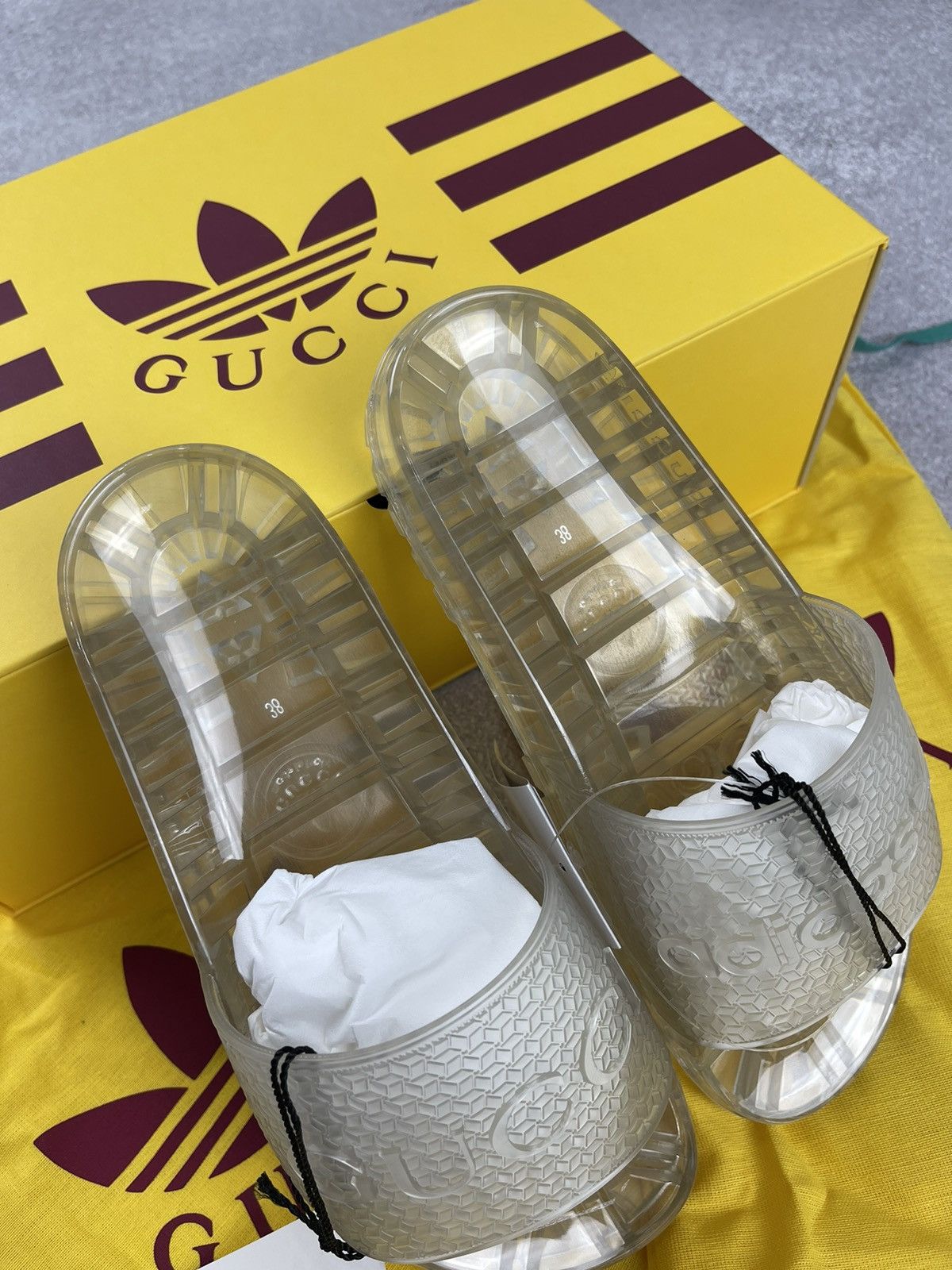 Adidas × Gucci Adidas x Gucci Rubber Slide Sandals Clear Size 39 Size US 7 / IT 37 - 3 Thumbnail
