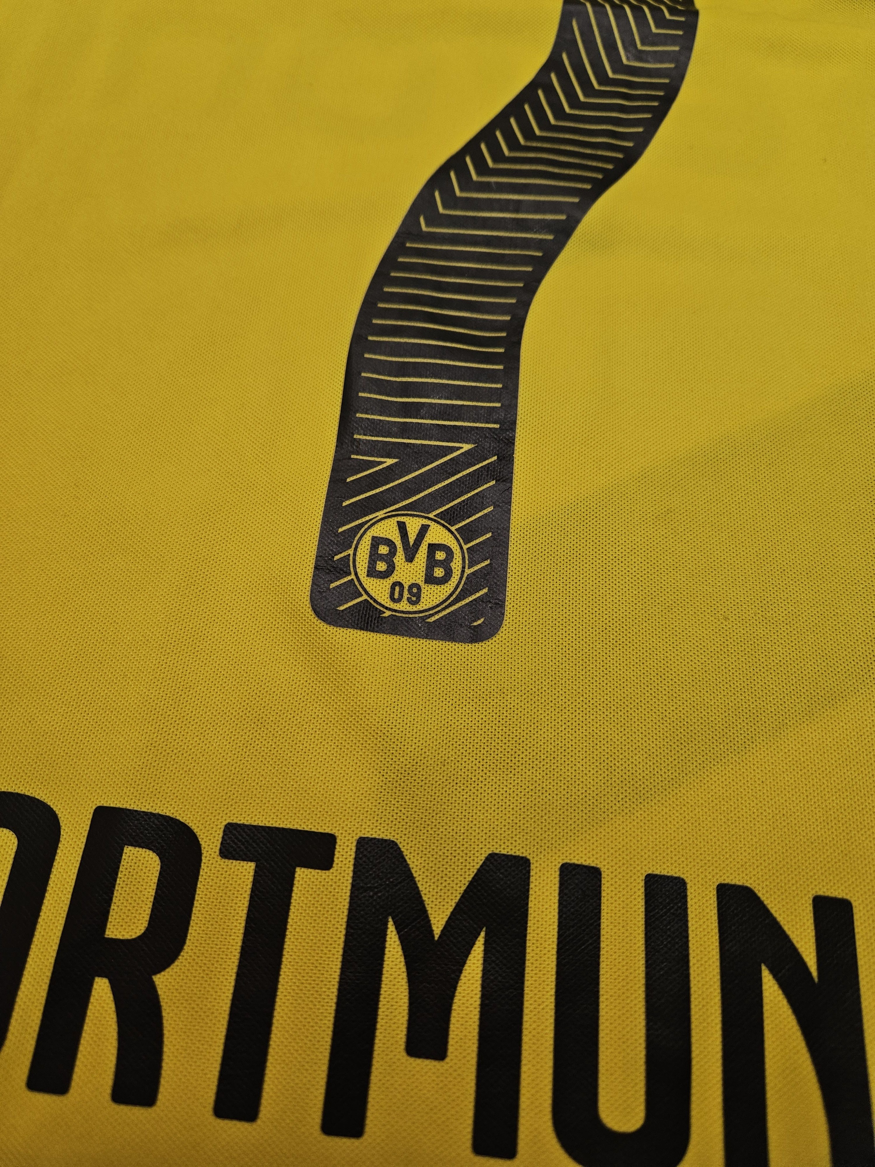 Puma Borussia Dortmund 2014 jersey longsleeve #7 Shinji Kagawa Size US M / EU 48-50 / 2 - 10 Thumbnail