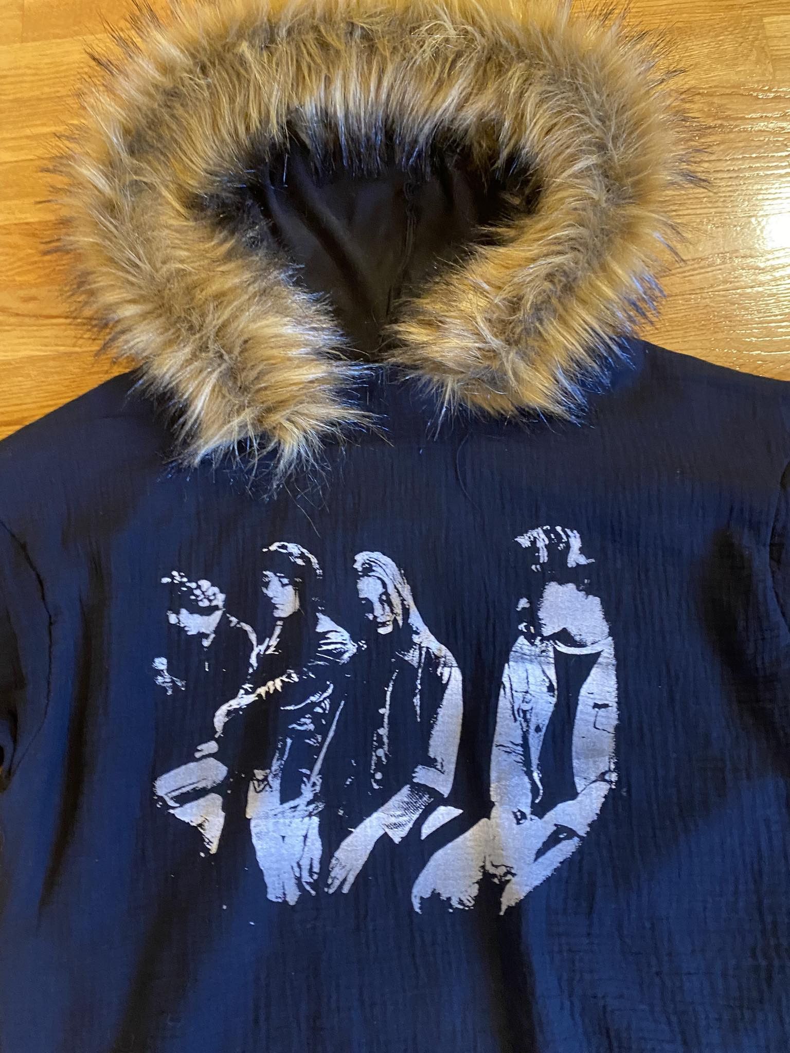 Vintage Sweatshirt with fur on the hood Y2K Opium Swag Size US L / EU 52-54 / 3 - 2 Thumbnail