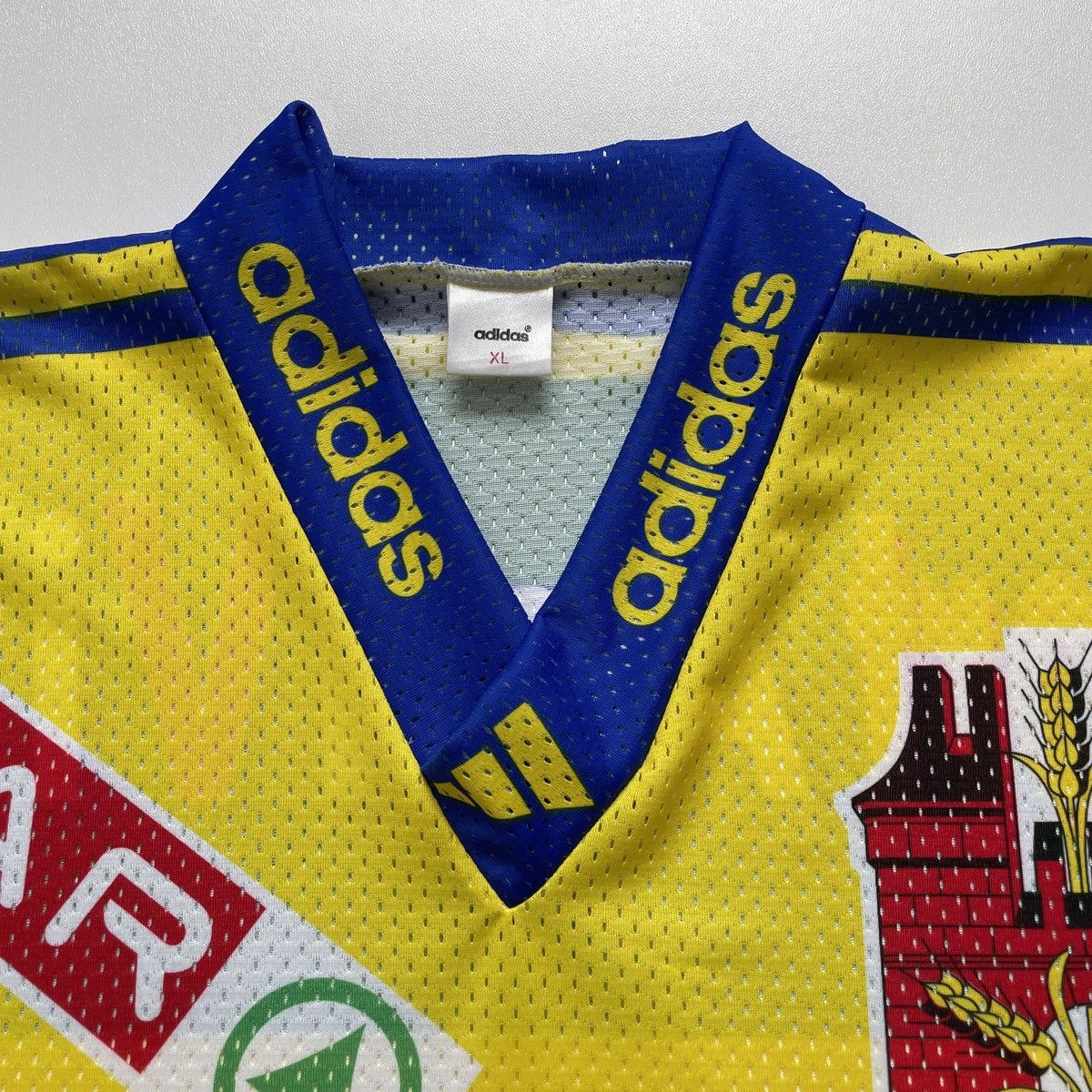 Adidas Vintage HC Davos Adidas Hockey Jersey Men’s Shirt size XL Size US XL / EU 56 / 4 - 6 Thumbnail