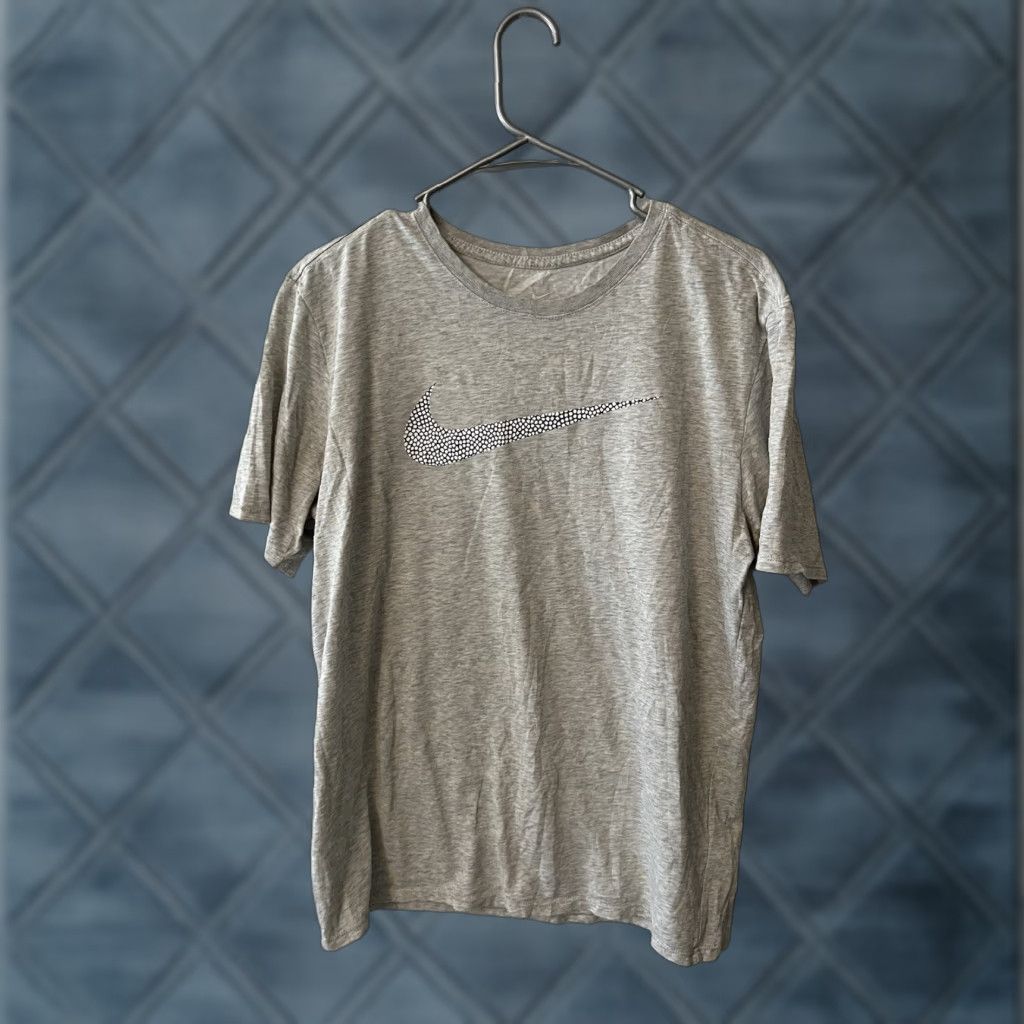 Nike Nike Dri-Fit Solid T-shirt Mens Gray L Short Sleeve Graphic Core Size US L / EU 52-54 / 3 - 1 Thumbnail