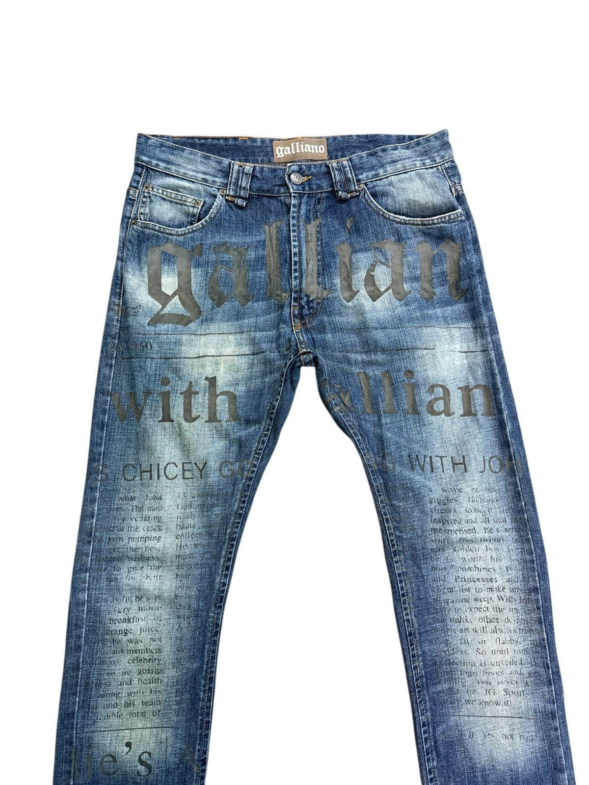 John Galliano GALLIANO PRINTED GRAPHIC DENIM JEANS Size US 32 / EU 48 - 6 Thumbnail