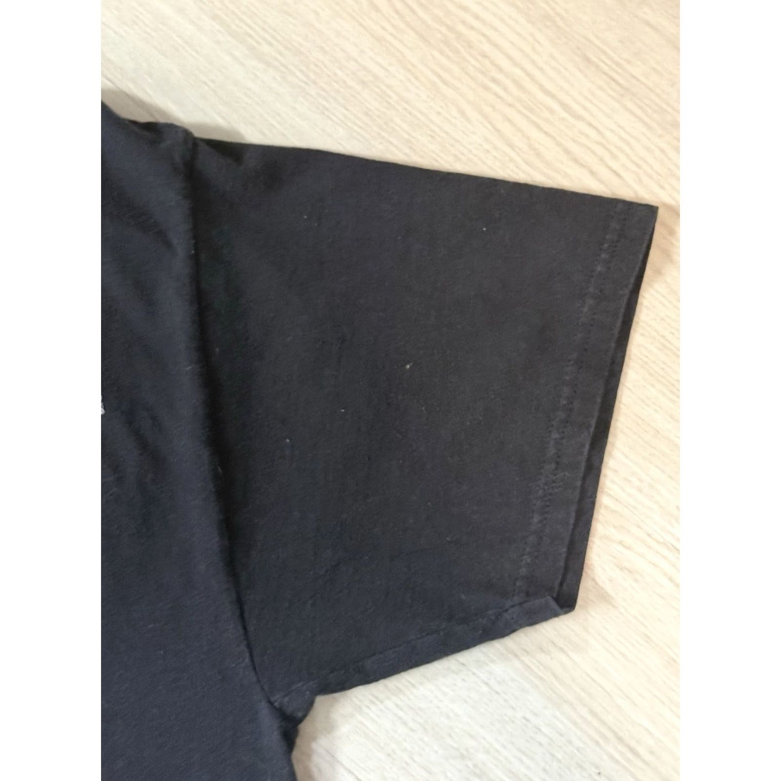Hanes Hanes T-Shirt Black Gives Way To Blue Shirt M/L Graphic Print Crew Neck Short Sleeve Band M/L Men Grunge Nirvana Alice In Chains Size US M / EU 48-50 / 2 - 5 Thumbnail