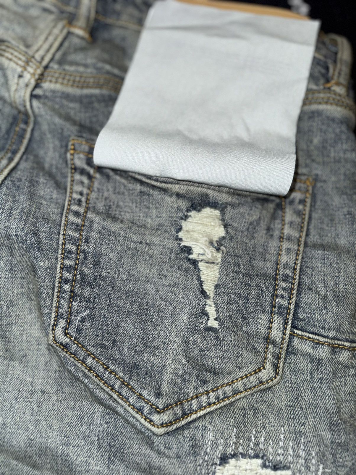 Purple Brand PURPLE BRAND DISTRESSED FADE AGED JEANS Size US 32 / EU 48 - 18 Thumbnail