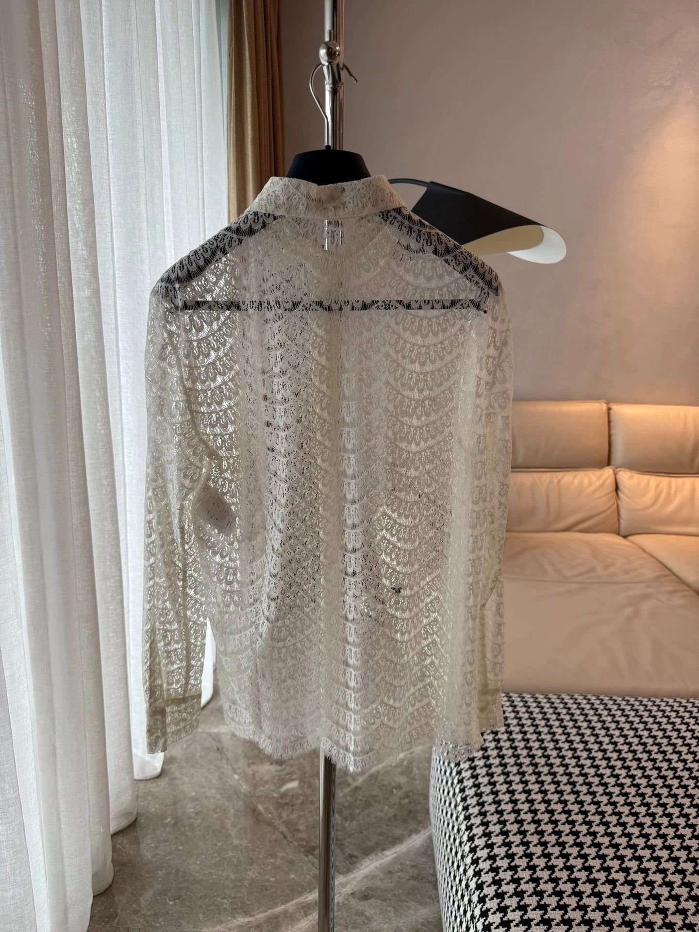 Dior Dior Lace Cutout Blouse 34 (Mint) Size XS / US 0-2 / IT 36-38 - 4 Thumbnail