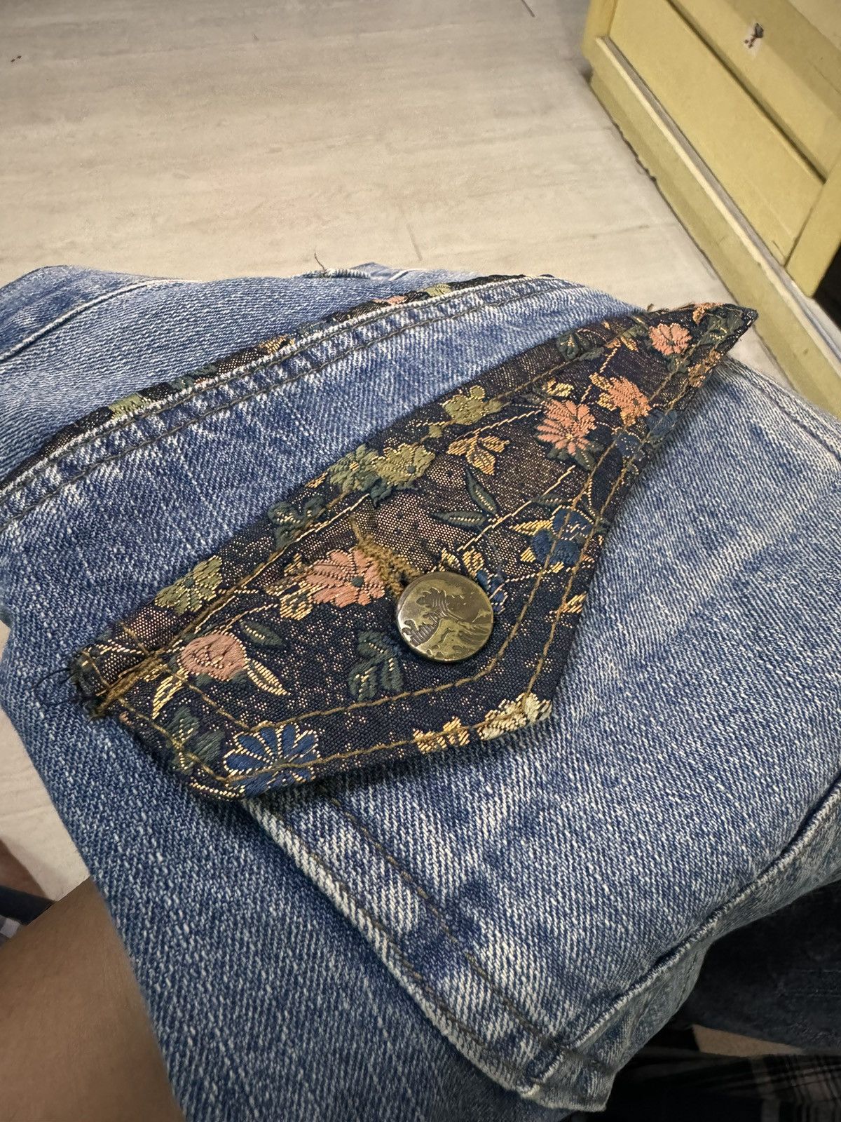 Japanese Brand Koi Pond Dragon Sukajan Japan Jeans Embroidered Size 41” Size US 41 - 15 Thumbnail