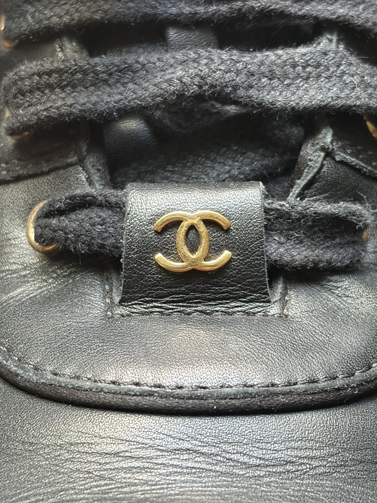 Chanel Chanel Lambskin Runner Sneaker Size US 9.5 / EU 42-43 - 3 Thumbnail