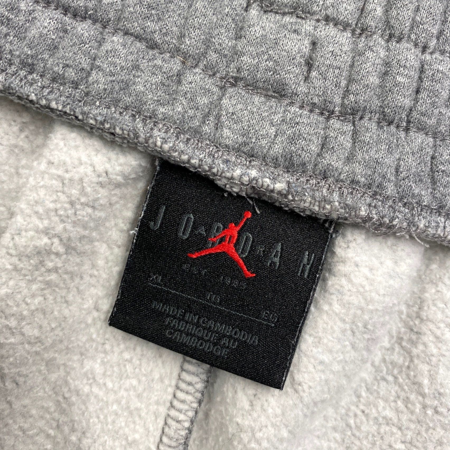 Jordan Brand VINTAGE Jordan Sweatpants Mens XL Gray Y2K Baggy Track Pants Joggers FITS 36x28 Size US 36 / EU 52 - 4 Thumbnail