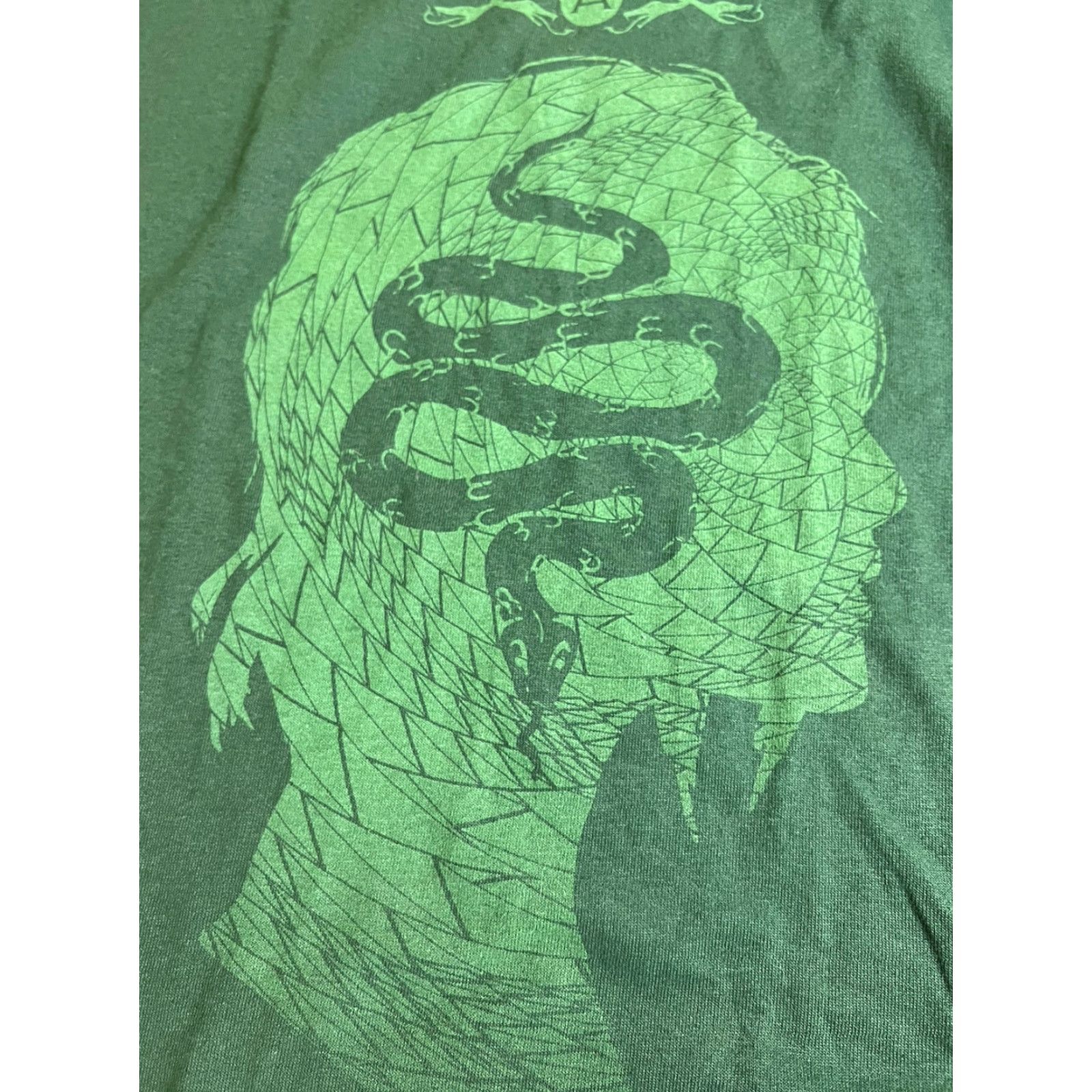 Vintage Loot Crate Wizarding World Crimes of Grindelwald Maledictus T-Shirt Medium Green Cotton Crew Neck Men M Size US M / EU 48-50 / 2 - 3 Thumbnail