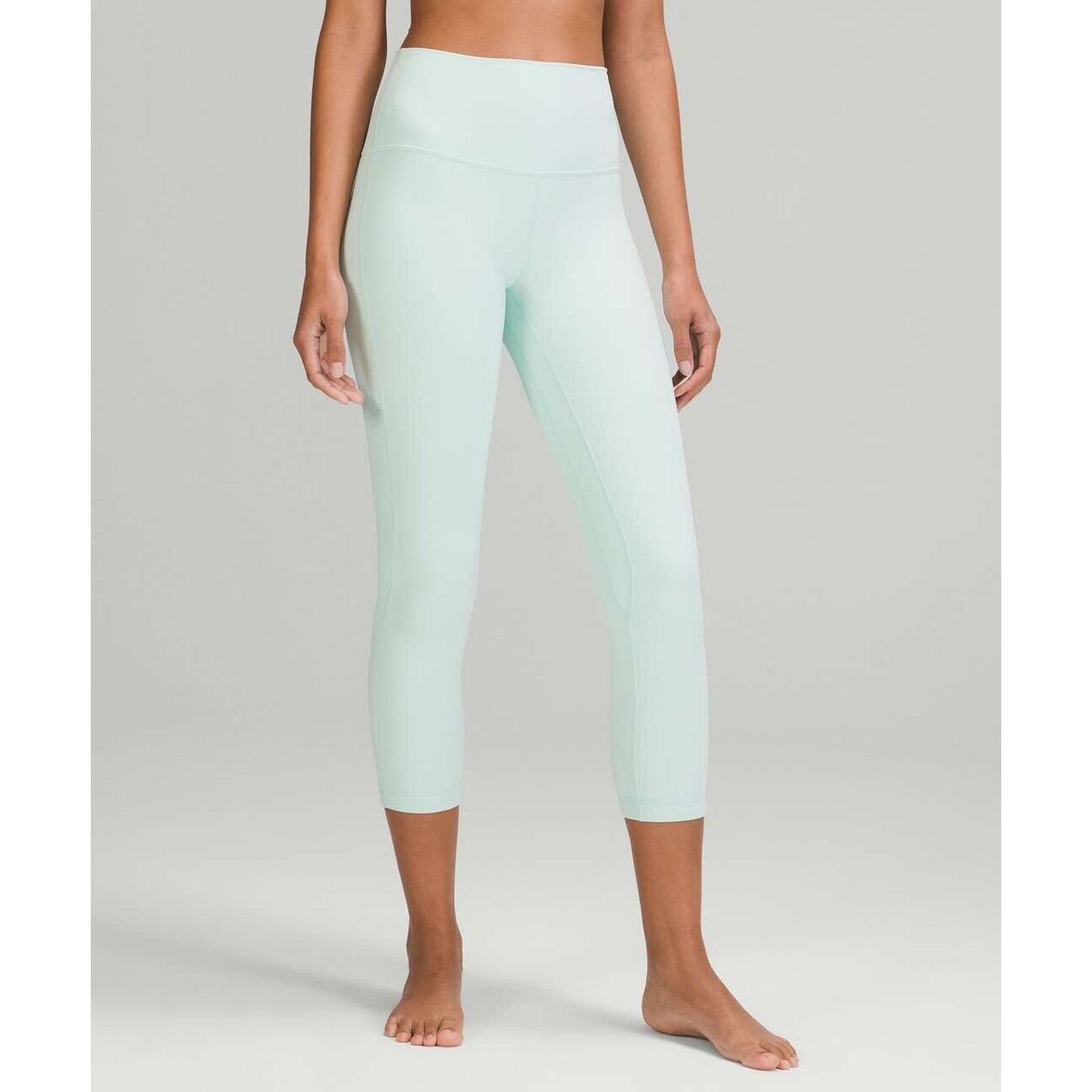 Lululemon Rare Lululemon Align High Rise Crop Kohlrabi Green Sz 26 Size 26" / US 2 / IT 38 - 2 Thumbnail
