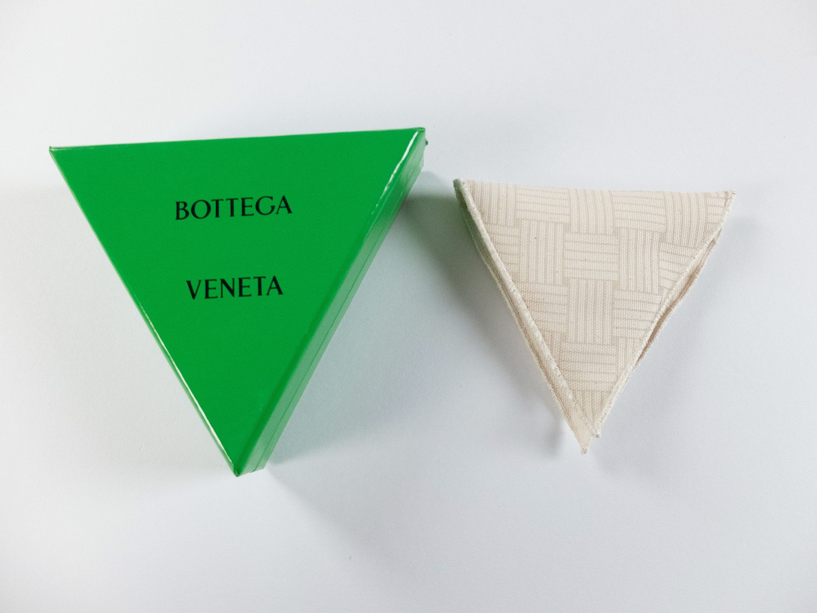 Bottega Veneta BOTTEGA VENETA Pillar green twisted silver ring 6 13 q Size ONE SIZE - 6 Thumbnail