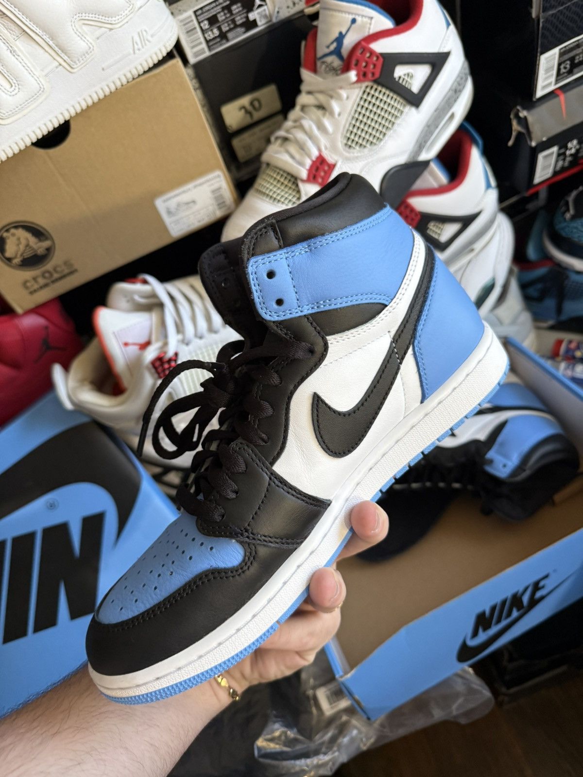 Jordan Brand Jordan retro 1 unc toe sz 9.5 Size US 9.5 / EU 42-43 - 3 Thumbnail