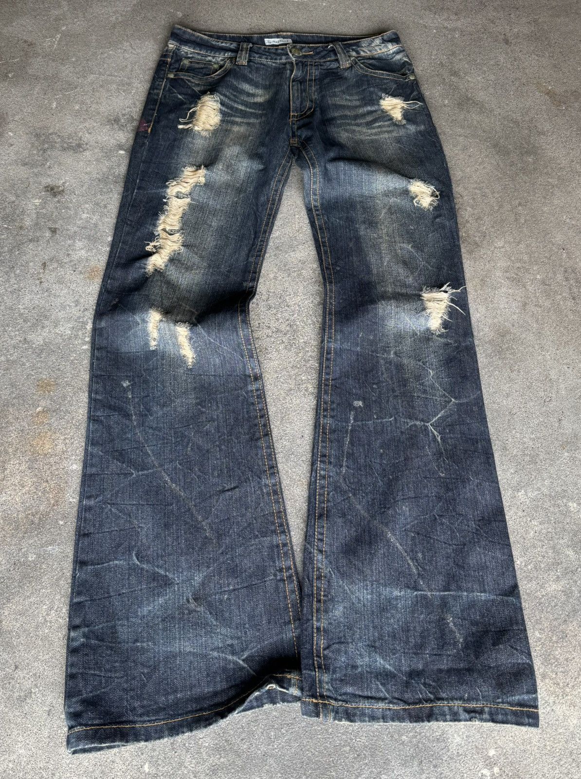 Japanese Brand Japanese Archive Distressed Flare Denim – 00s Vintage Wash Size US 32 / EU 48 - 1 Thumbnail