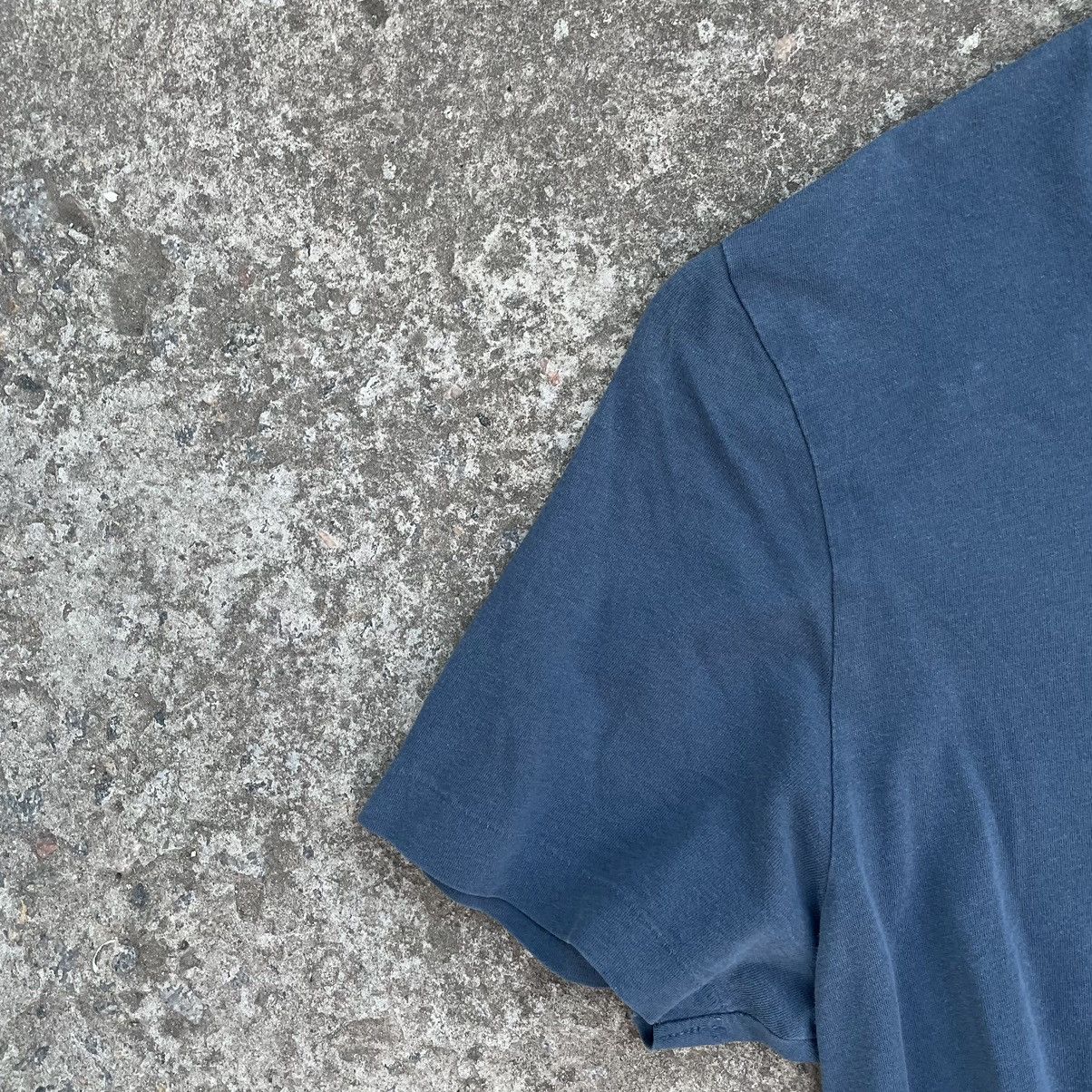 Allsaints Vintage Allsaints T-shirts Basic Fit Small Logo Y2K 90s USA Size US L / EU 52-54 / 3 - 4 Thumbnail