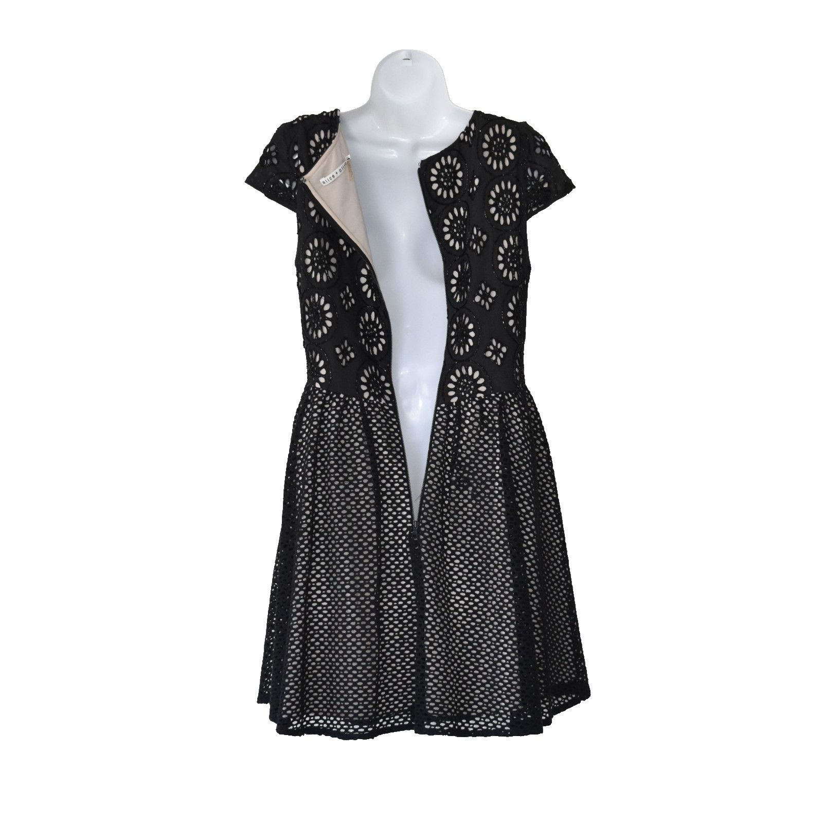 Alice + Olivia ALICE + OLIVIA Sonny Black Floral Beaded Eyelet Dress Size 8 Size M / US 6-8 / IT 42-44 - 4 Thumbnail