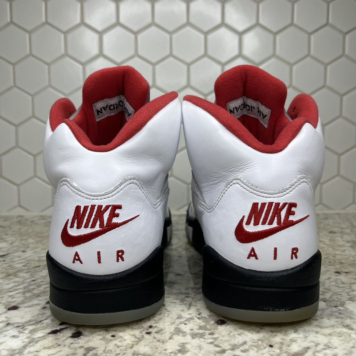 Jordan Brand Size 9.5 - Jordan 5 Retro Fire Red 2020 Clean W/Box Size US 9.5 / EU 42-43 - 7 Thumbnail