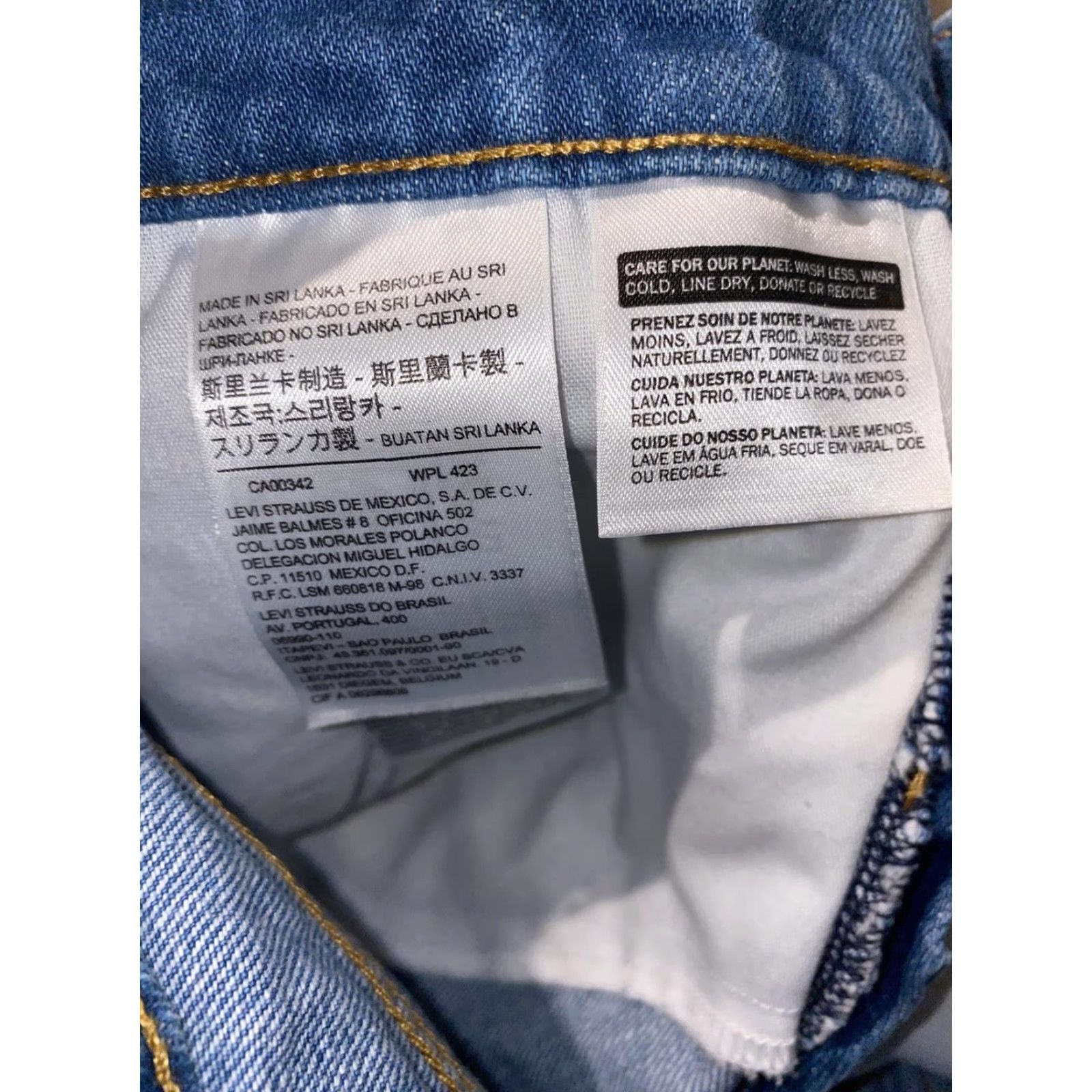 Levi's Levi's Women's Skirt A Line Denim Mini Cotton Blue 25 Pockets Zipper Regular Short Vintage No Mens Womens Girls Size 42" / US 20 - 8 Thumbnail