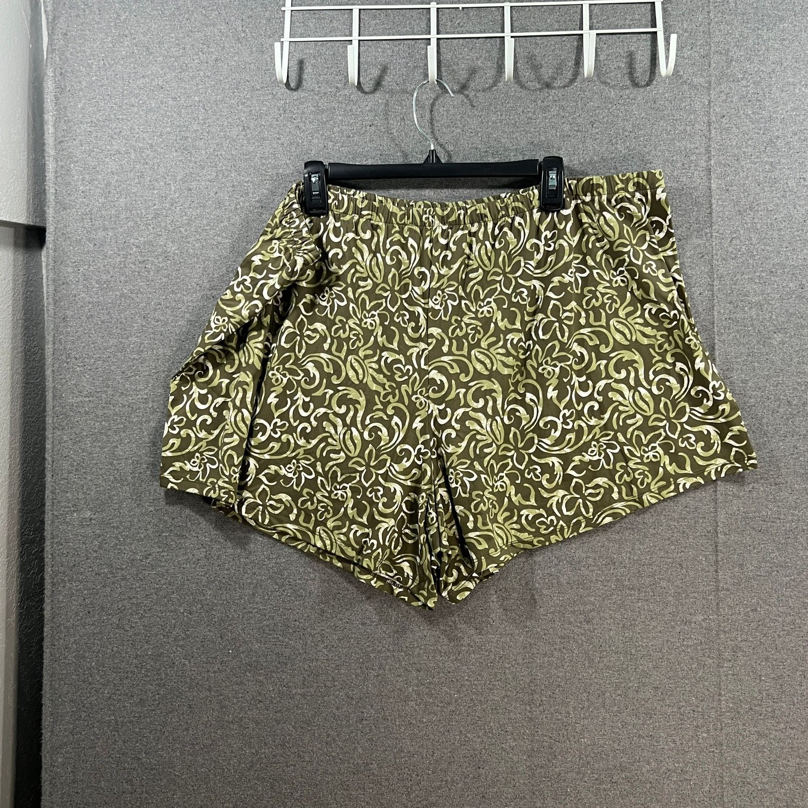 Other Anybody Lush Jersey Puli On Printed Shorts Olive/Hawaiian Size 38" / US 16 / IT 52 - 1 Thumbnail