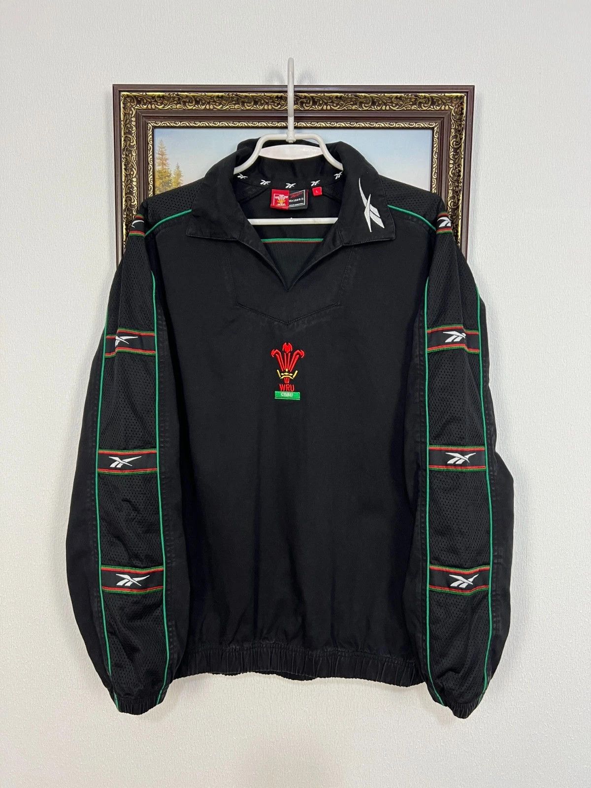 Reebok Vintage Reebok Wales Rugby Sweatshirt Mens Jacket Track Top Size US L / EU 52-54 / 3 - 1 Thumbnail