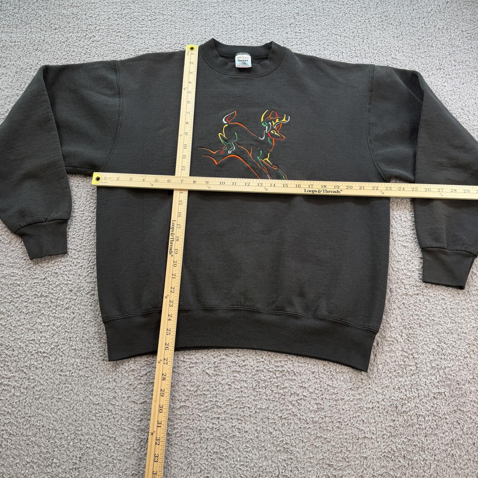 Fruit Of The Loom Vintage Deer Embroidered Sweatshirt XL Made USA 90s Hunting Size US XL / EU 56 / 4 - 3 Thumbnail