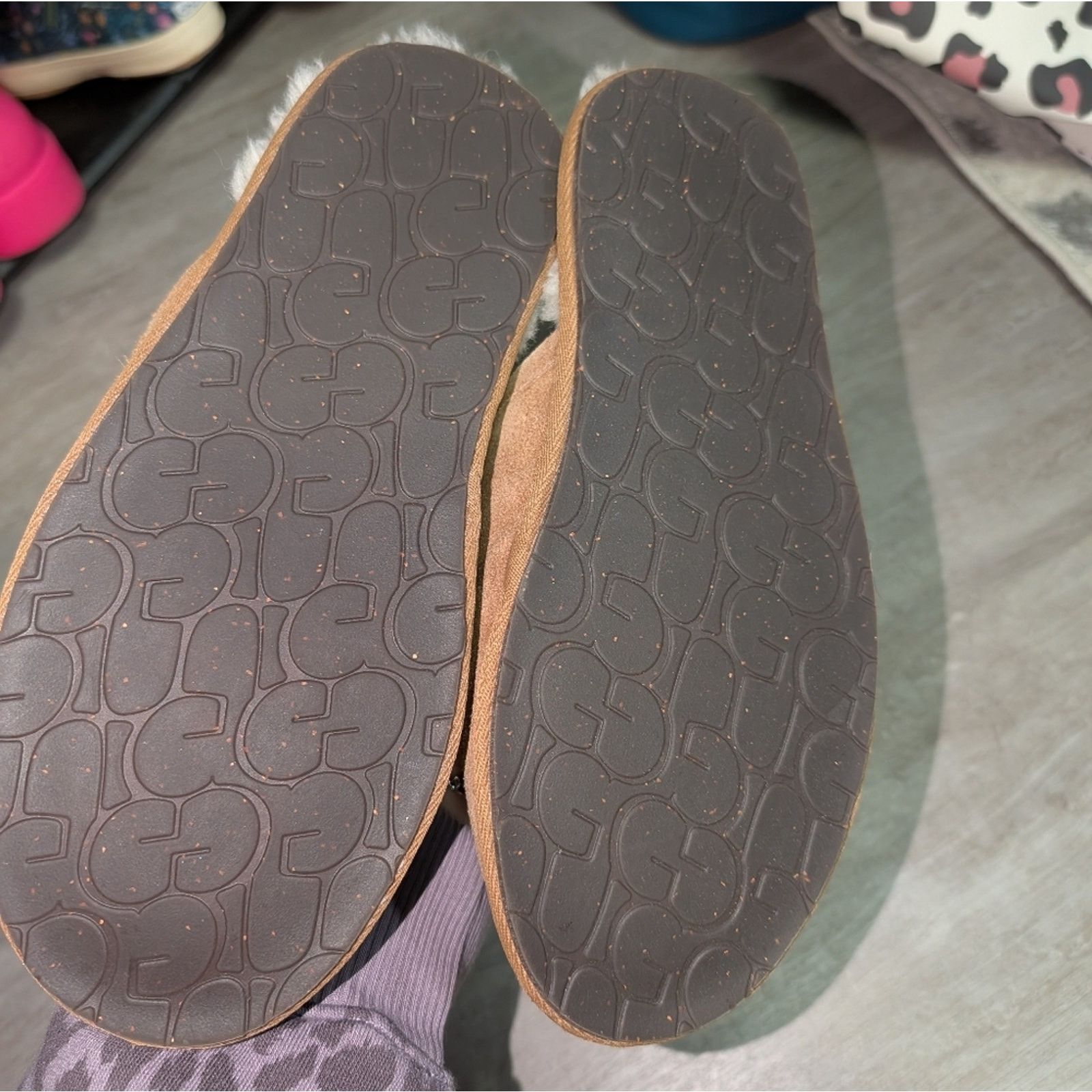 Ugg UGG Women's Cozy Brown Slippers Size US 7 / IT 37 - 3 Thumbnail