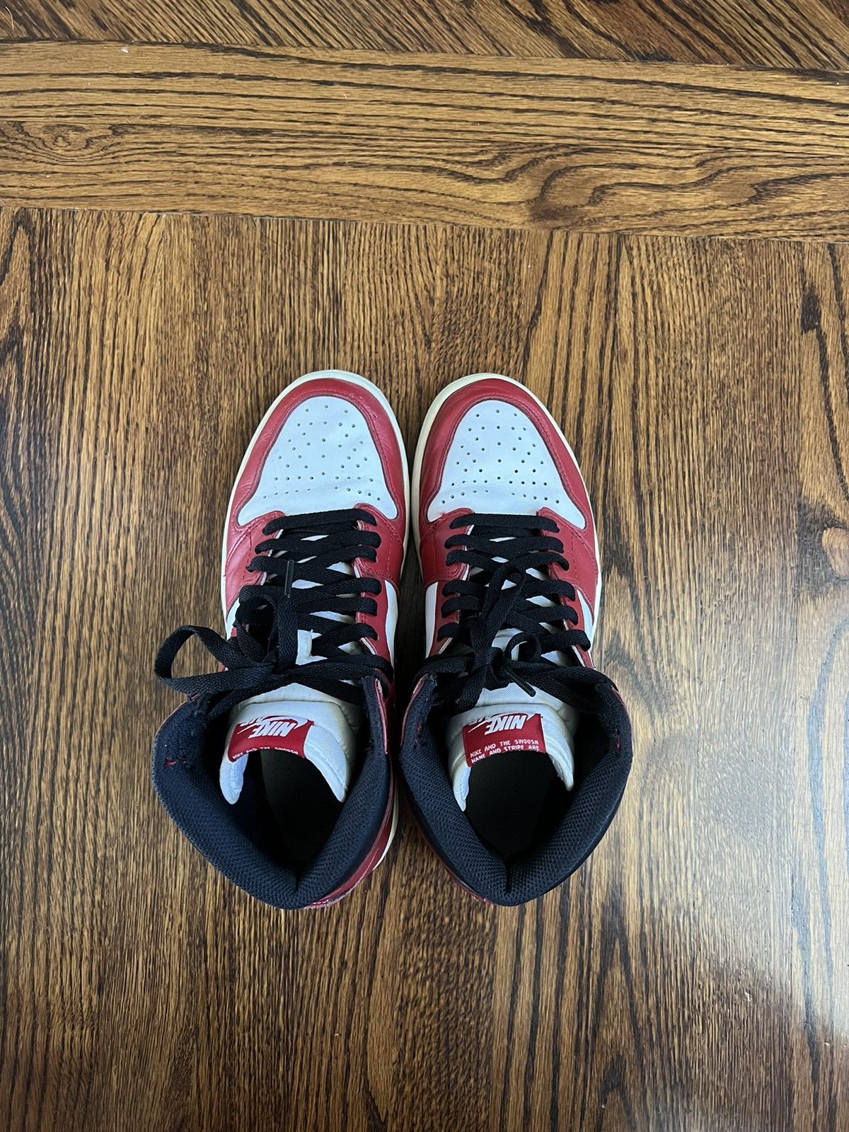 Jordan Brand × Nike Nike Jordan 1 Chicago (2015) Size US 10 / EU 43 - 4 Thumbnail