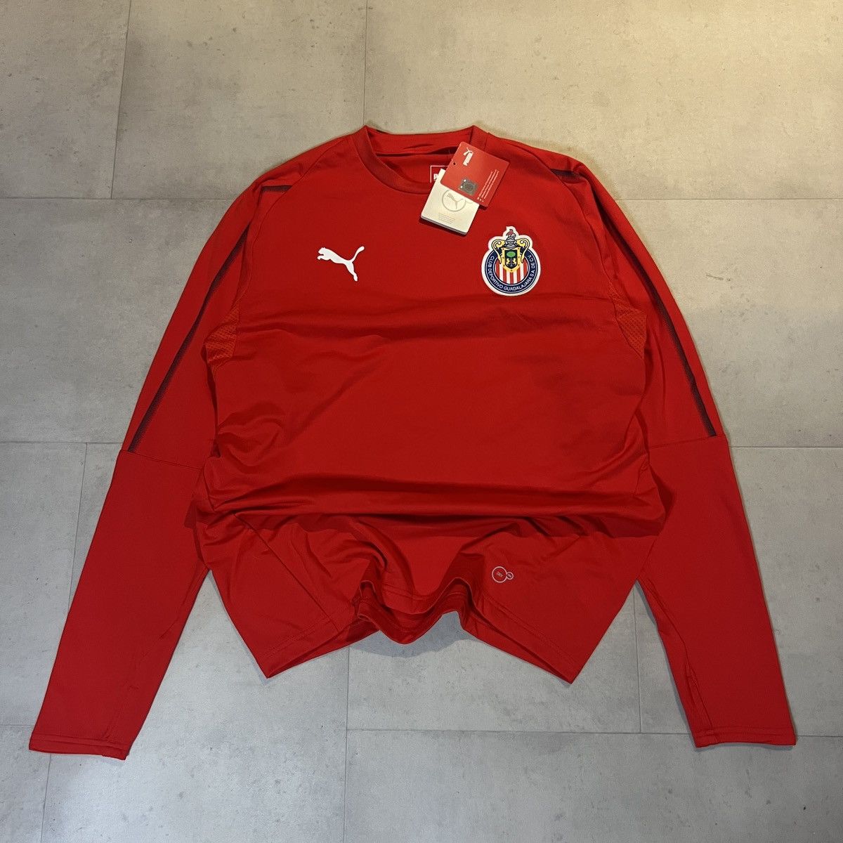 Puma Chivas Guadalajara Long-sleeve Soccer Jersey Football Size M Size US M / EU 48-50 / 2 - 3 Thumbnail