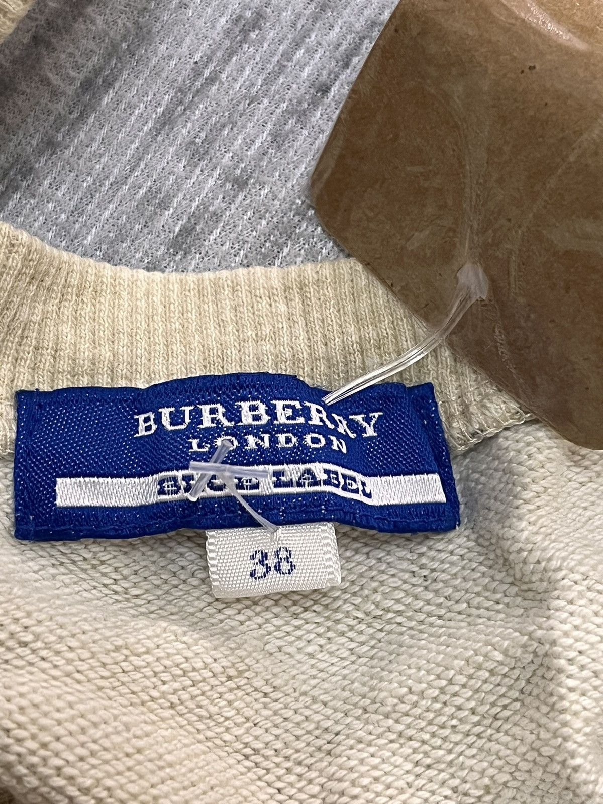 Burberry Burberry nova check knitwear Size ONE SIZE - 3 Thumbnail