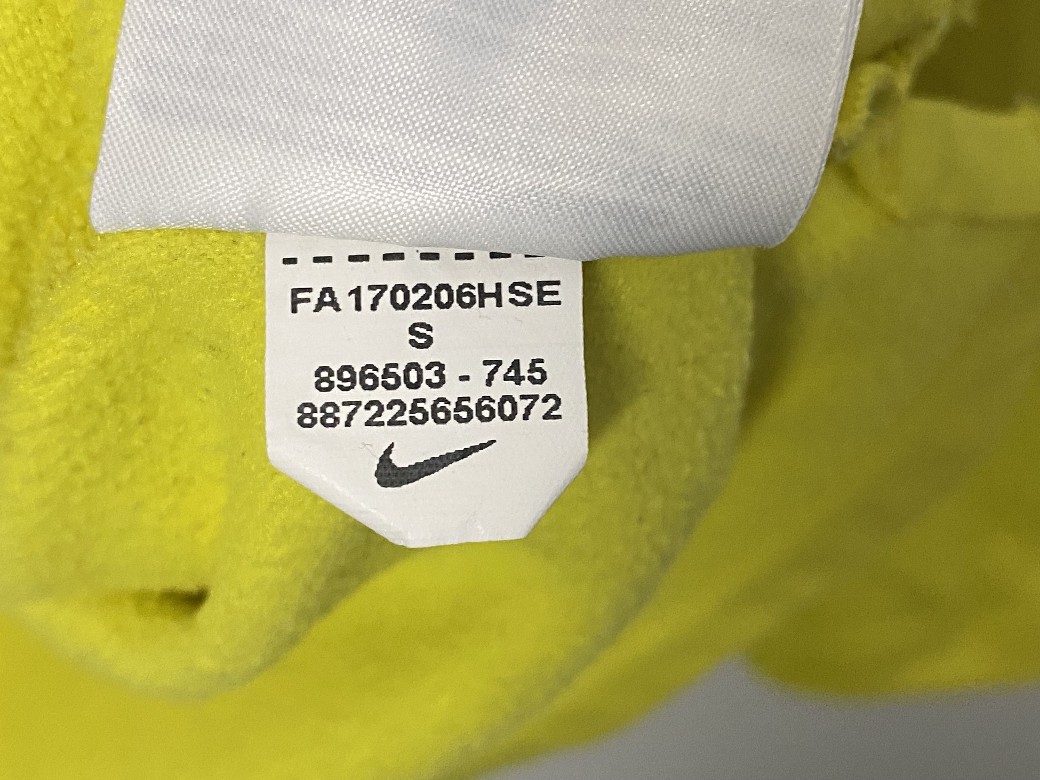 Nike TOTTENHAM HOTSPUR 2017 2018 TRAINING FOOTBALL SHIRT SOCCER Size US S / EU 44-46 / 1 - 8 Thumbnail