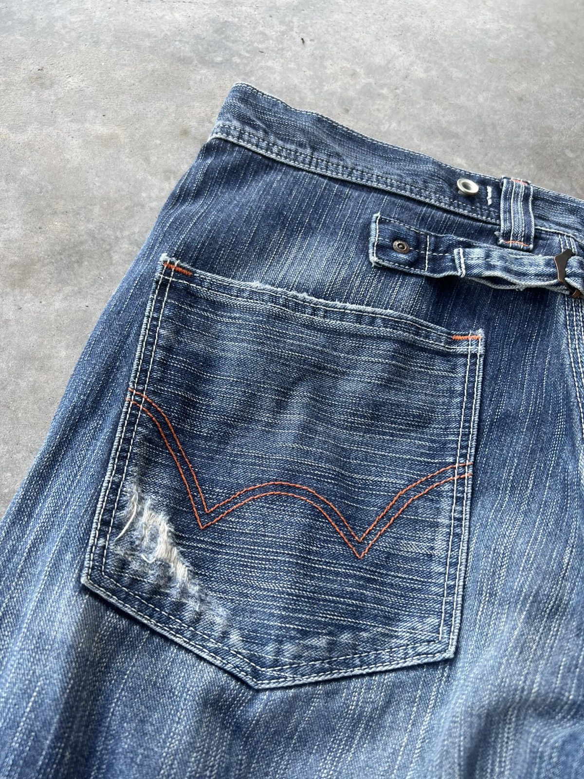 Edwin 💥Flare 💥Vintage Edwin XVS Distress Washed Jean Size US 33 - 15 Thumbnail