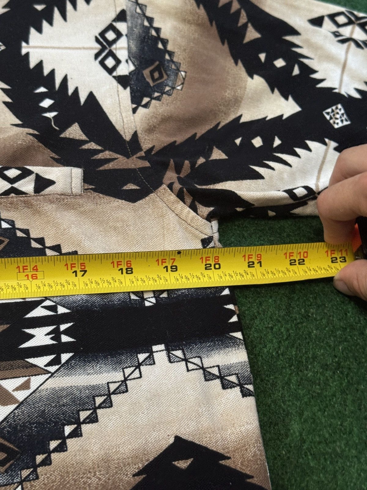 Vintage Vintage 80s 90s Grandpa Aztec Southwestern Polo Shirt Size US L / EU 52-54 / 3 - 5 Thumbnail