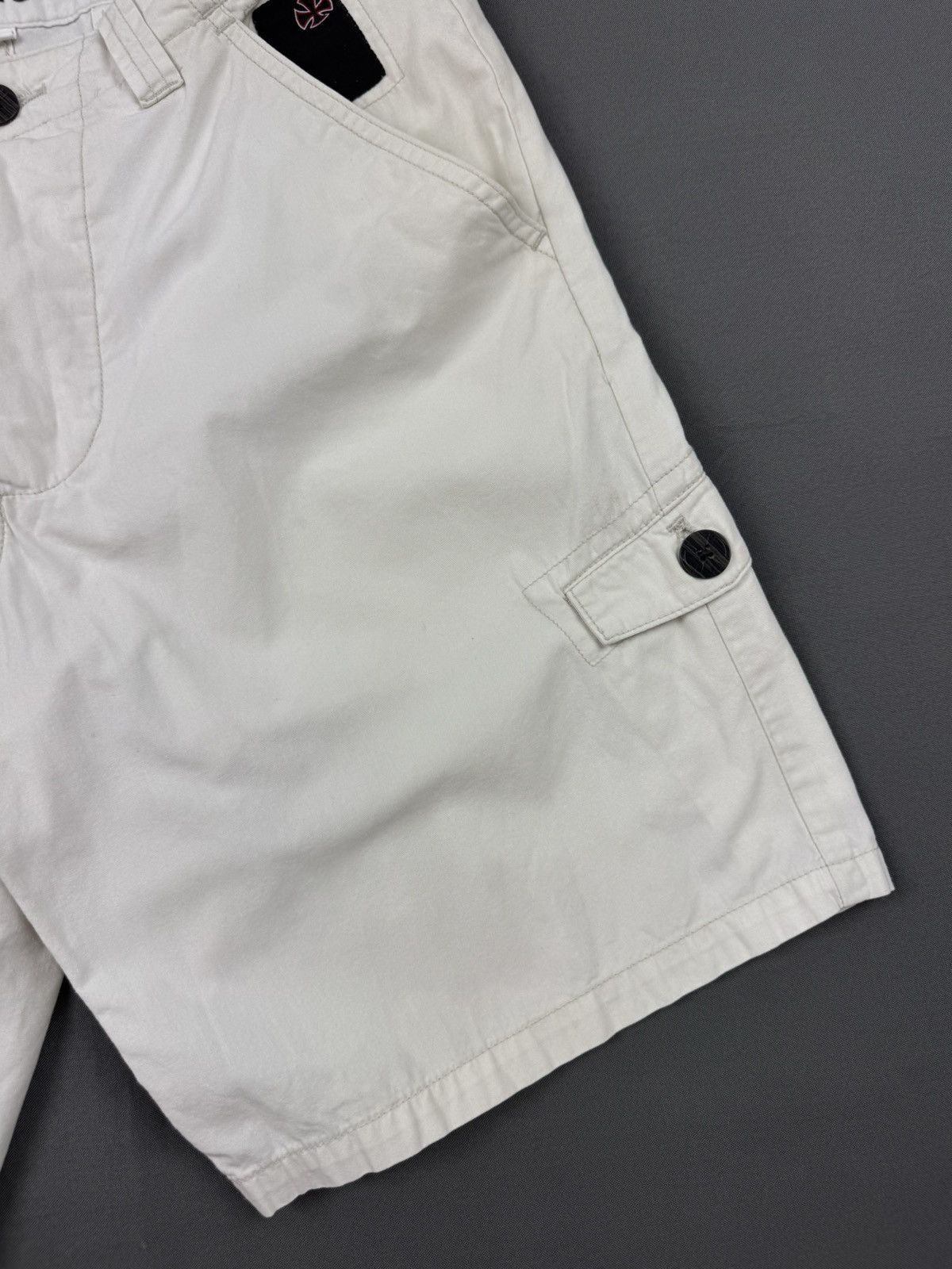 Shorty's Skateboards Vintage Independent Truck Co Cross Logo Cargo Shorts Size US 32 / EU 48 - 4 Thumbnail