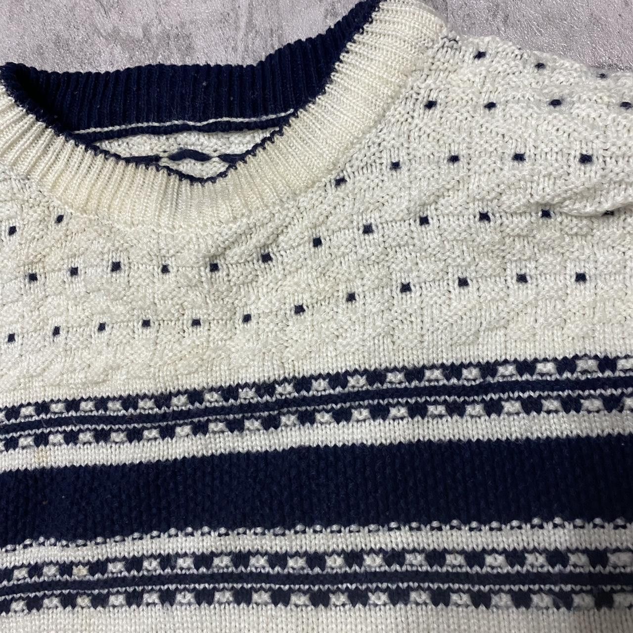 Other Cream and navy blue vintage 90s knit sweater knit #retro Size US M / EU 48-50 / 2 - 4 Thumbnail