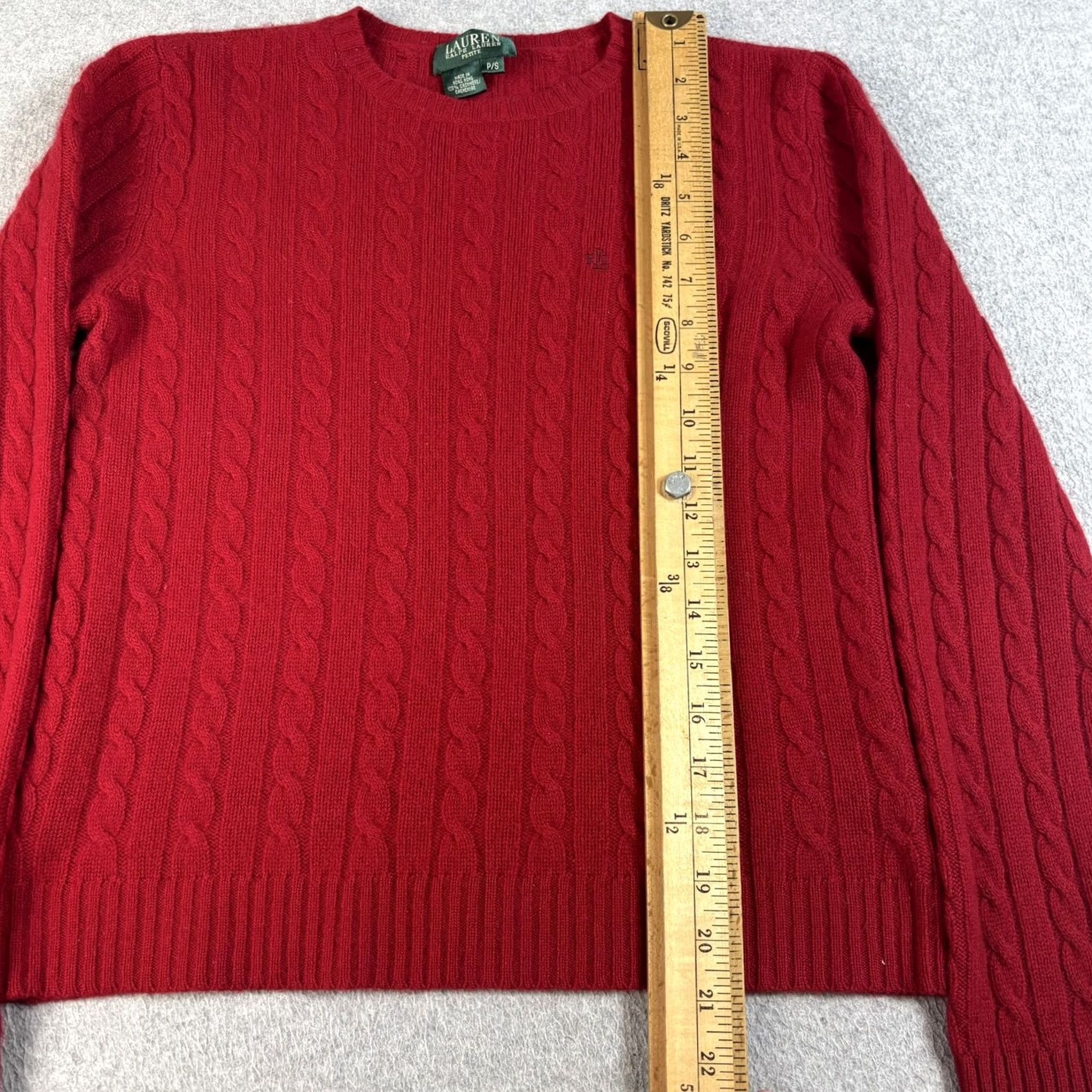 Ralph Lauren VINTAGE Lauren Ralph Lauren Red Cable-Knit Cashmere Sweater Women Petite P/S Crew Neck Logo Embroidered 90s Pullover Winter Size S / US 4 / IT 40 - 6 Thumbnail