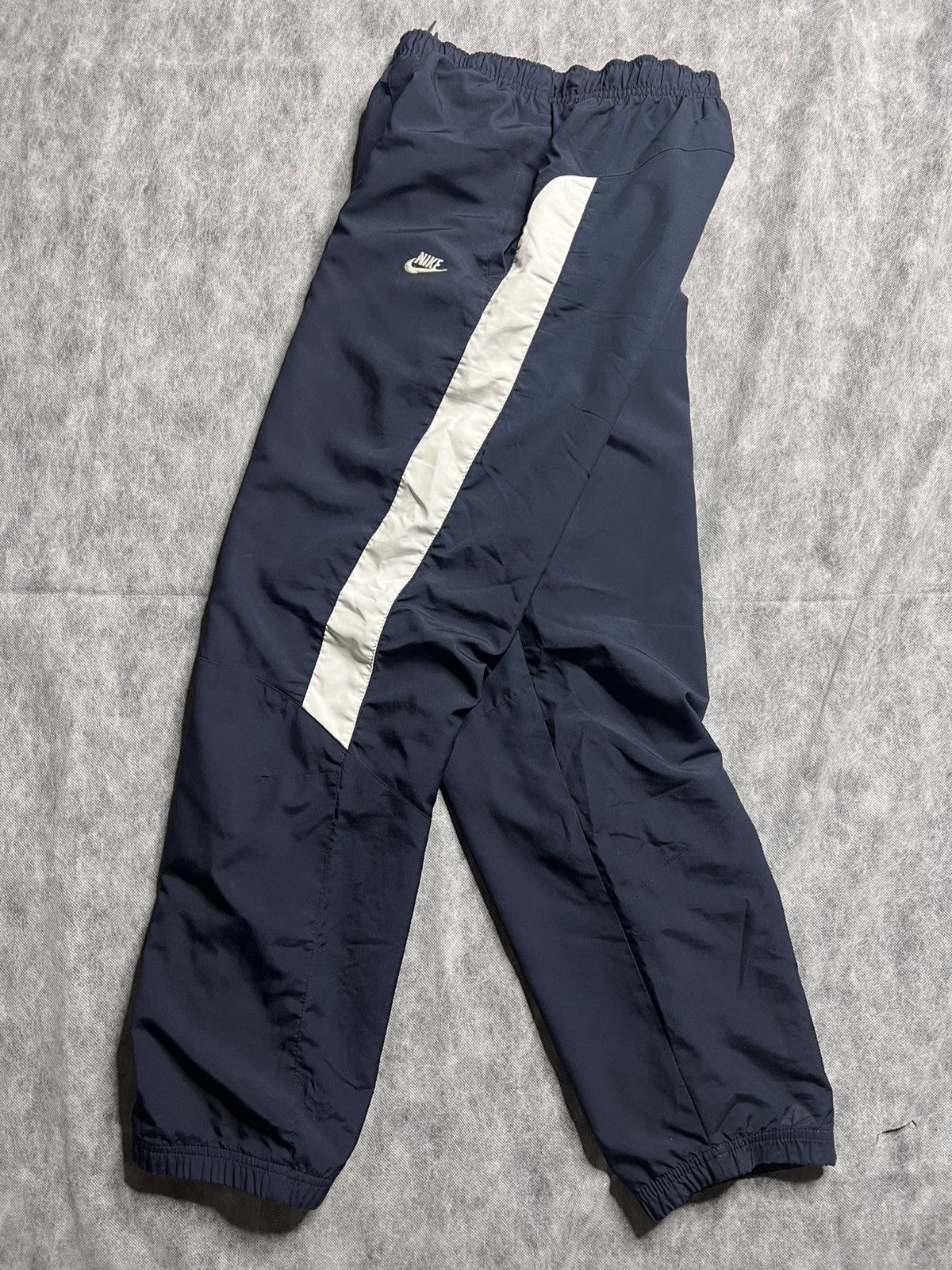 Nike Nike Vintage Pants Nylon Sweatpants Baggy Size US 34 / EU 50 - 1 Thumbnail