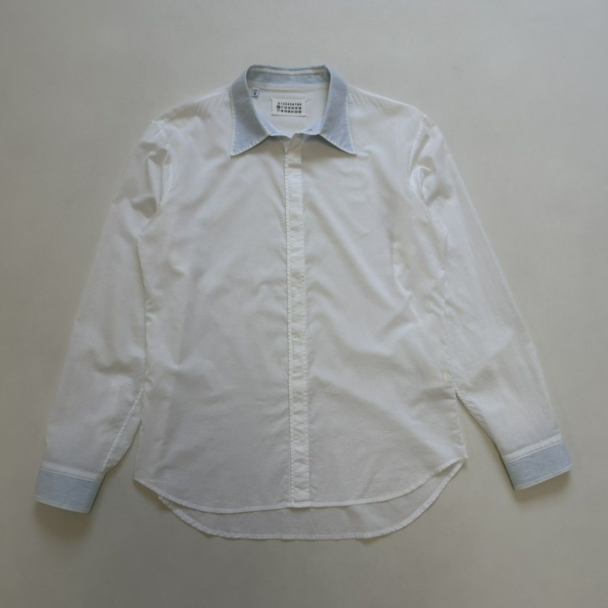 Maison Margiela S/S 06 ‘Contrast Facing’ White Cotton Shirt Size US L / EU 52-54 / 3 - 3 Thumbnail