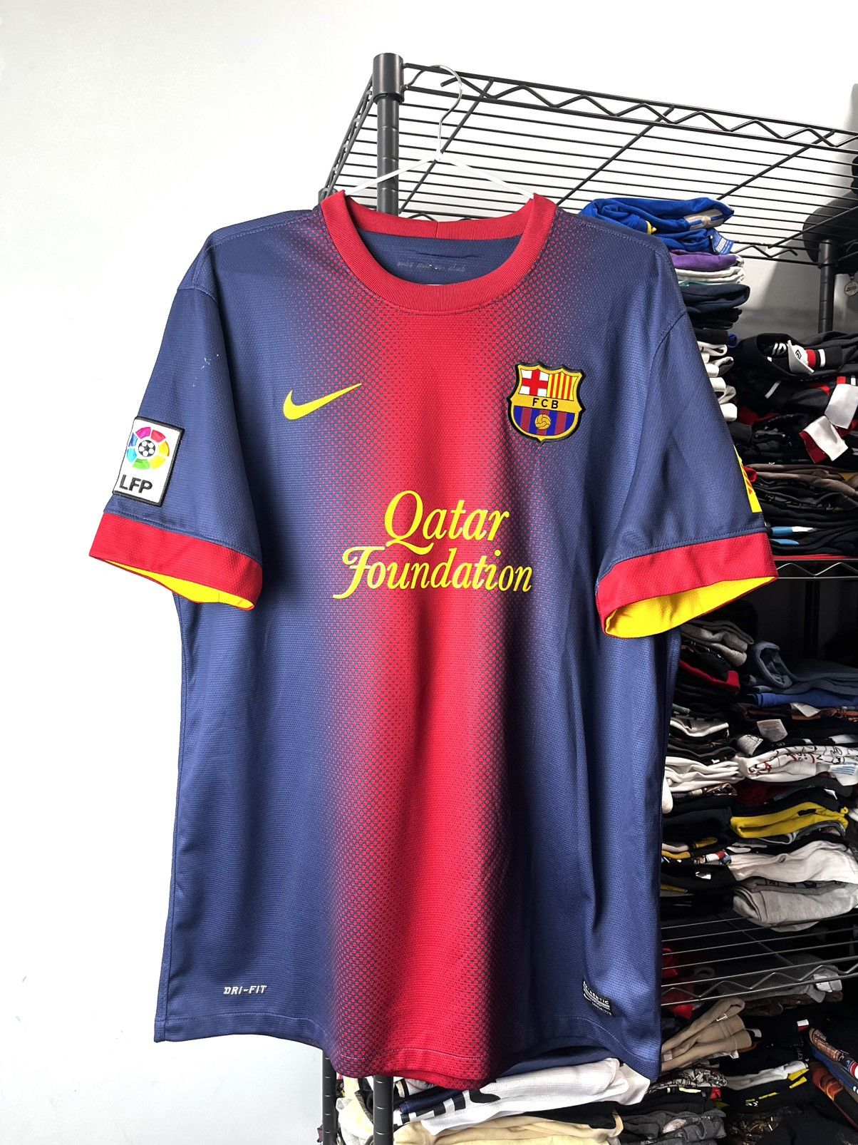 Nike Barcelona 200910 nike 343808-496 t-hirt spain jersey | Grailed