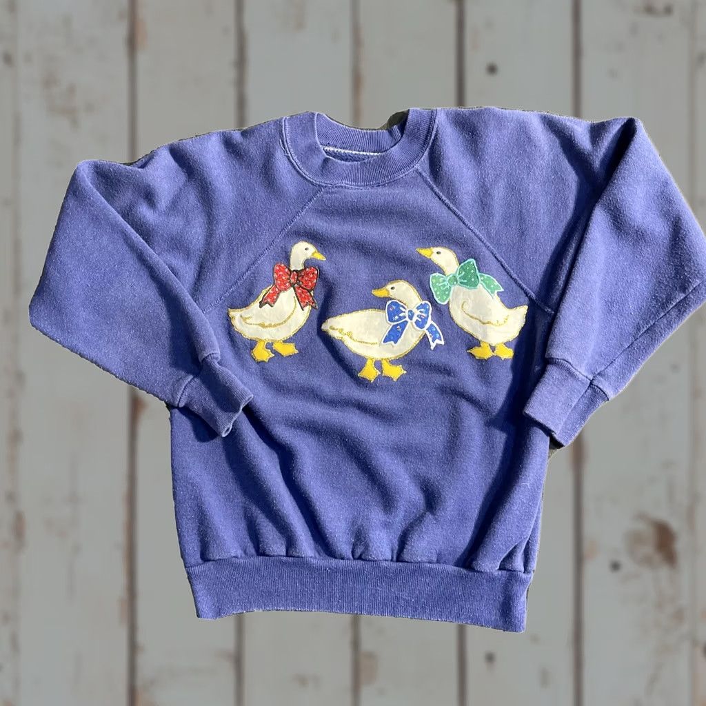 Vintage VINTAGE Raglan Sweatshirt Made In USA 50/50 Size Small Blue Hand Embroidered 1 Of 1 Size S / US 4 / IT 40 - 1 Thumbnail