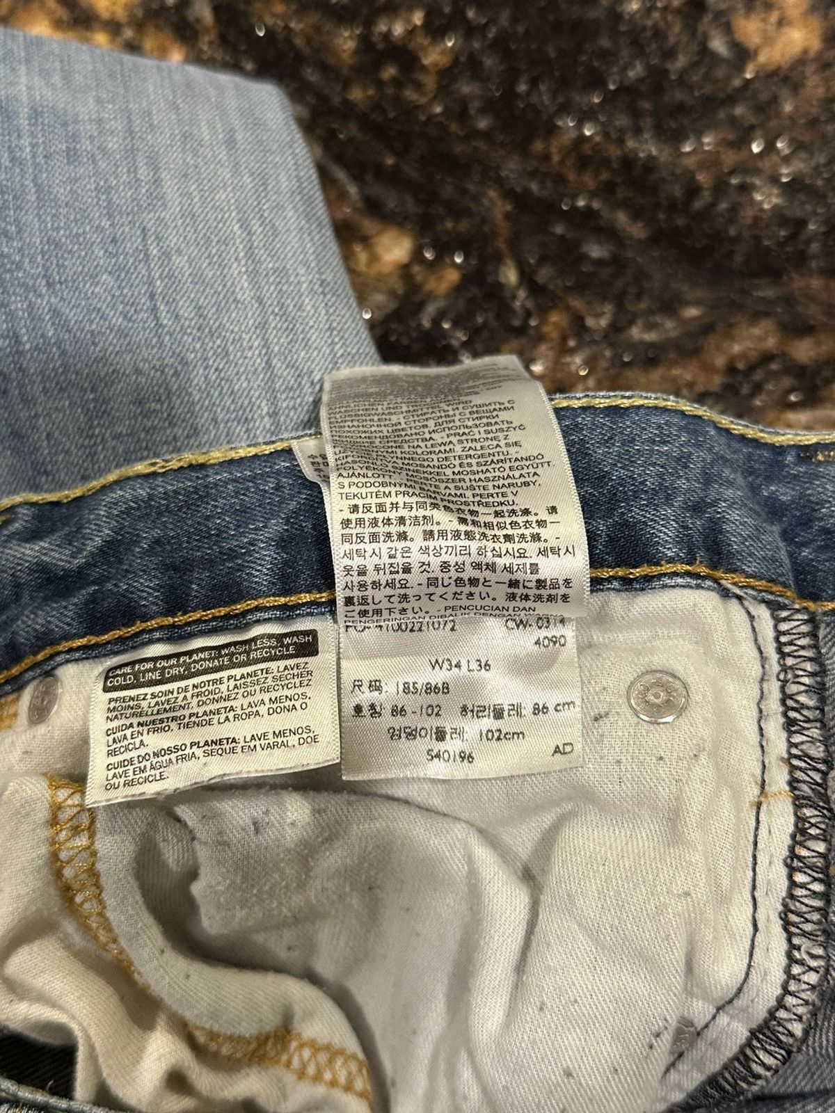 Levi's Vintage Clothing Levi’s Vintage 569 Blue Denim Thrashed Distressed Pants Size US 34 / EU 50 - 15 Thumbnail