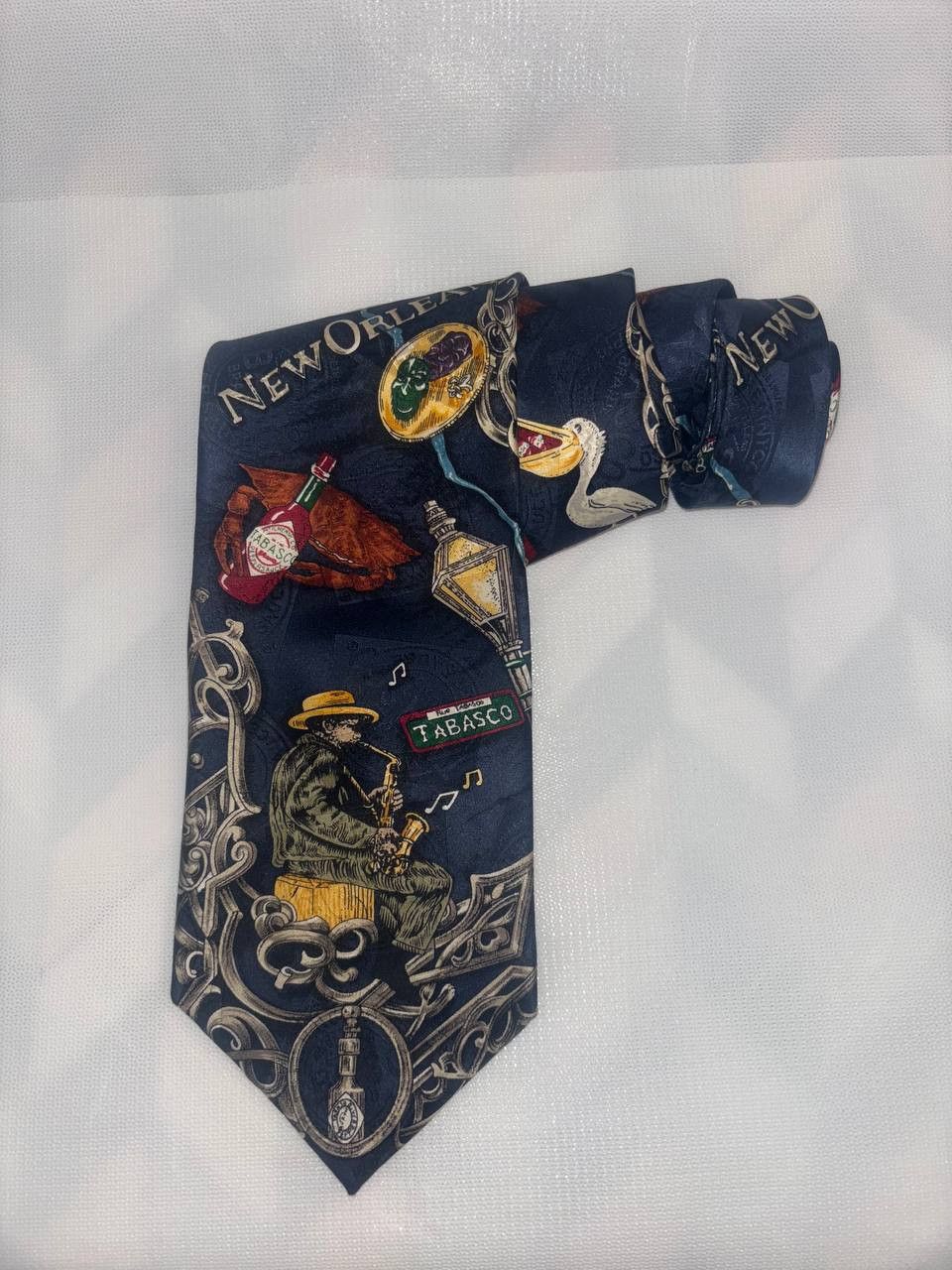 Tabasco Vintage Tie Tabasco NEW ORLEANS 100% silk Made in USA Size ONE SIZE - 4 Thumbnail