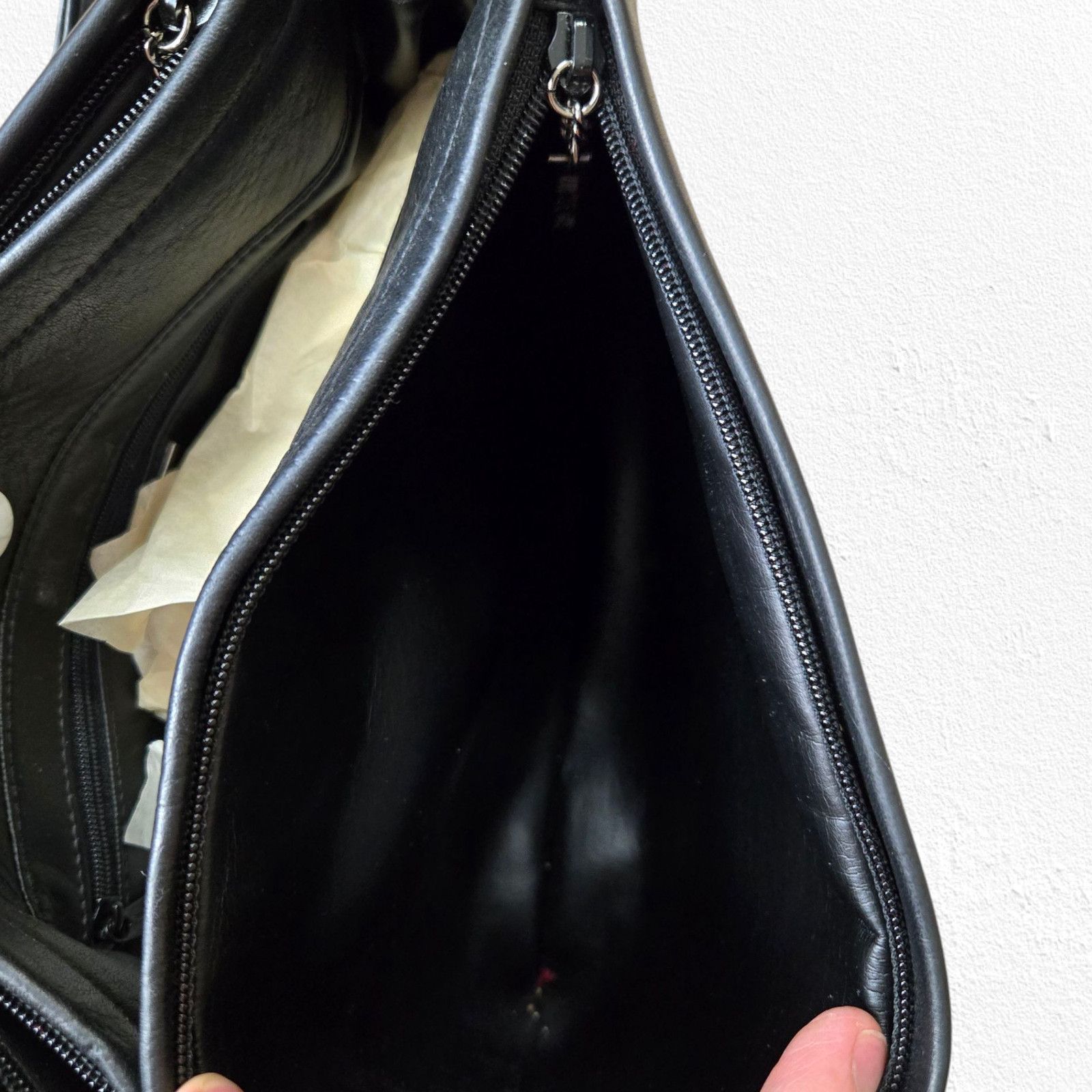 Vintage 80s Vintage Black Leather Minimalist Shoulder Bag Size ONE SIZE - 12 Thumbnail