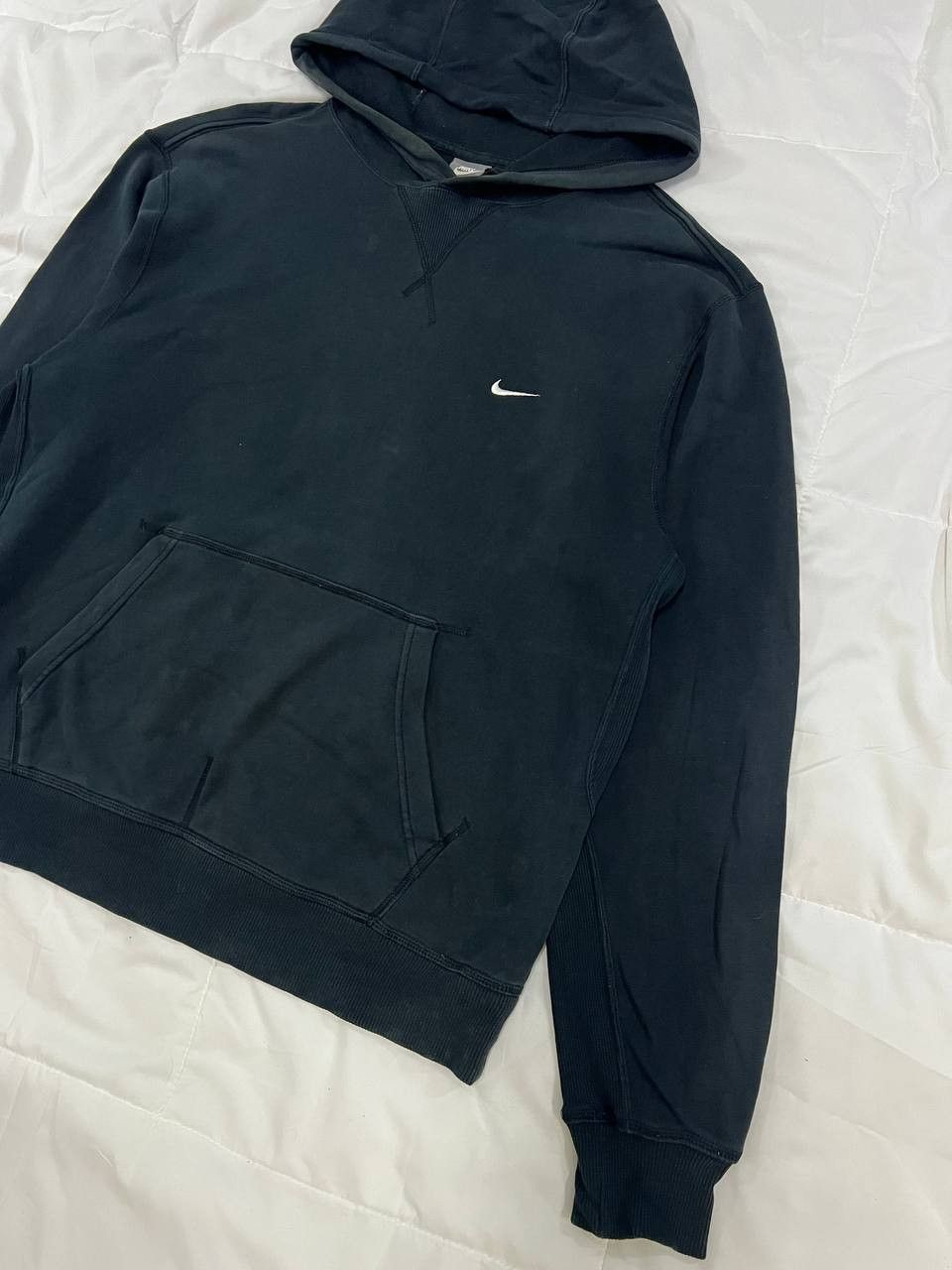 Nike × Vintage Vintage Y2K Nike Small Swoosh Hoodie Size US XL / EU 56 / 4 - 2 Thumbnail