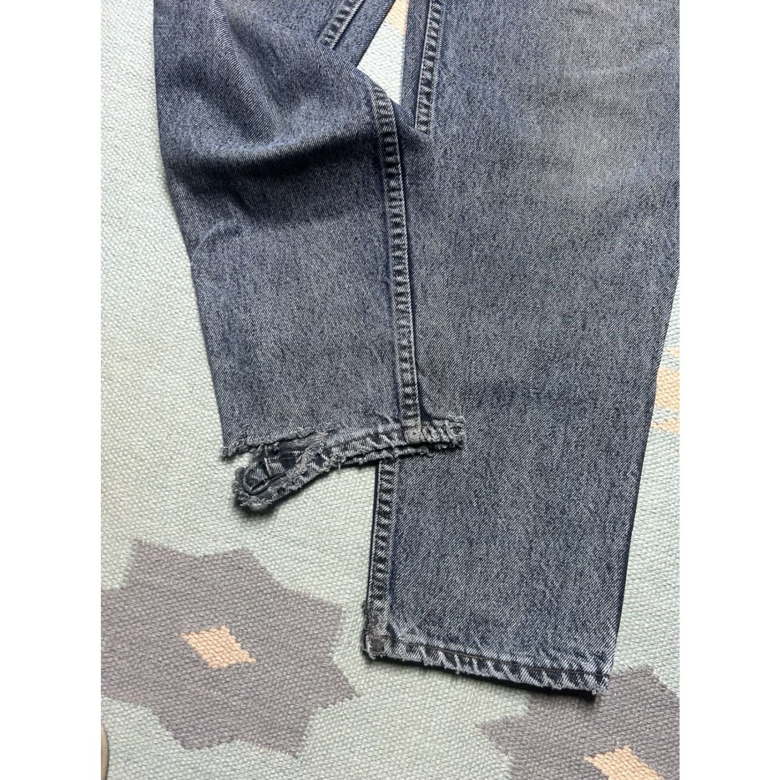 Levi's VINTAGE Levi’s Silvertab Jeans Dark Wash Tapered Distressed USA 27x33 Jeans Men Blue 80s 90s Size US 27 - 2 Thumbnail