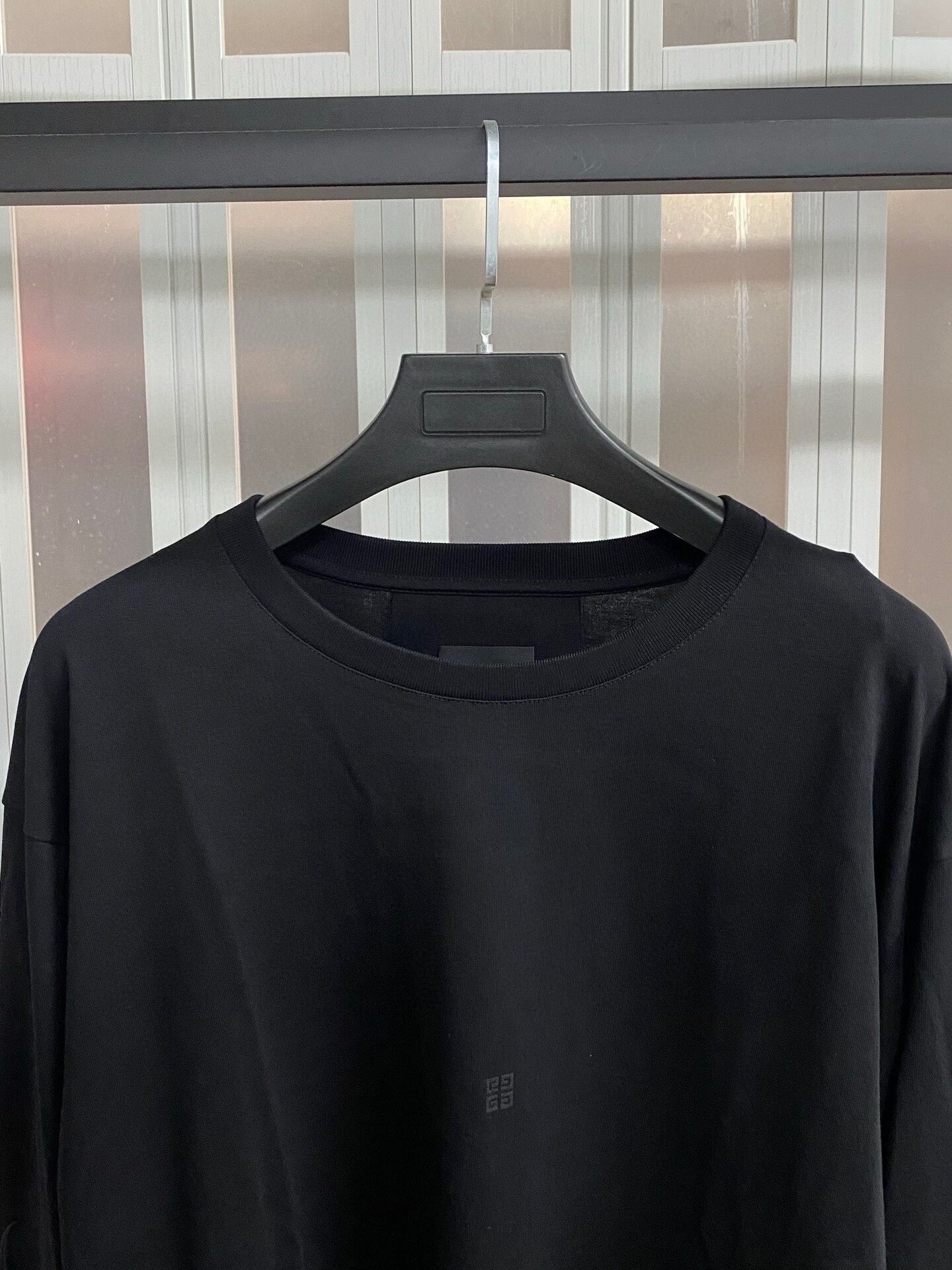 Givenchy Givenchy Long Sleeve T-Shirt for Men Size US S / EU 44-46 / 1 - 4 Thumbnail