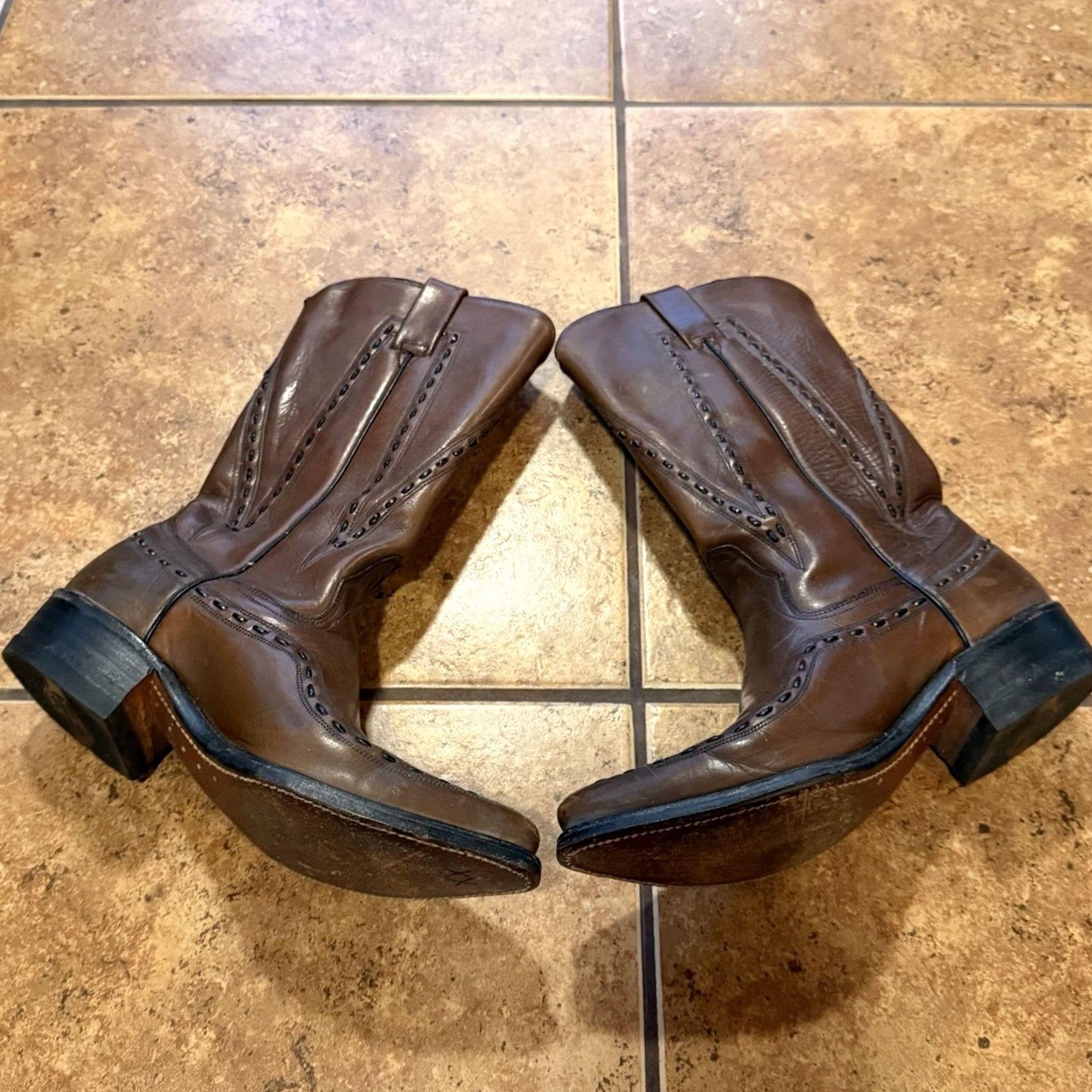 Wrangler VINTAGE Wrangler Woven Cowboy Boots Mens Size 6.5 D Black Leather VTG Western Boot Wrangler M9-8770 Size US 7 / EU 40 - 3 Thumbnail