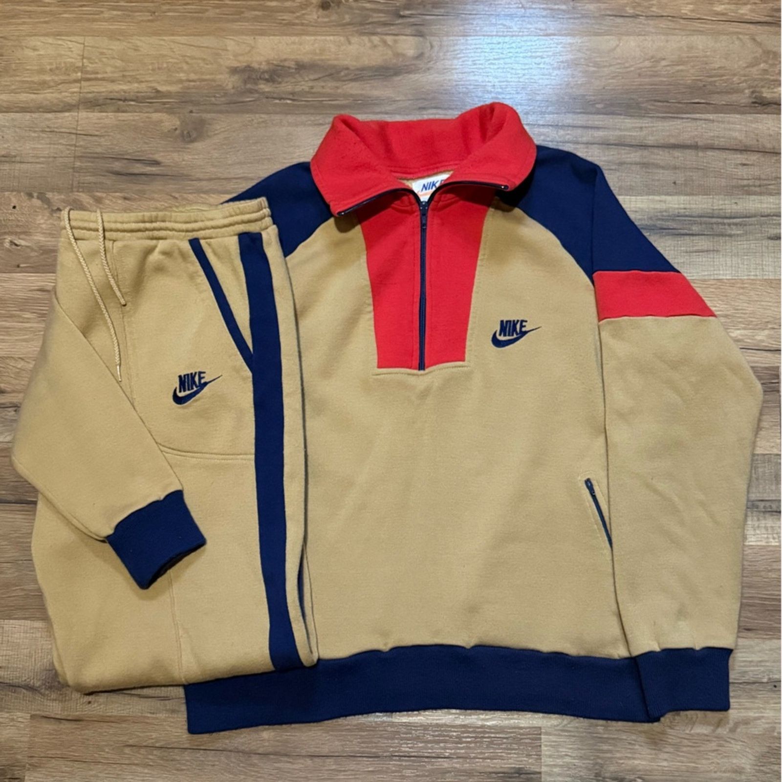 Nike 70s Nike Sweatshirt Jogger Sweatpants Matching Set Sweatsuit Size US M / EU 48-50 / 2 - 1 Thumbnail