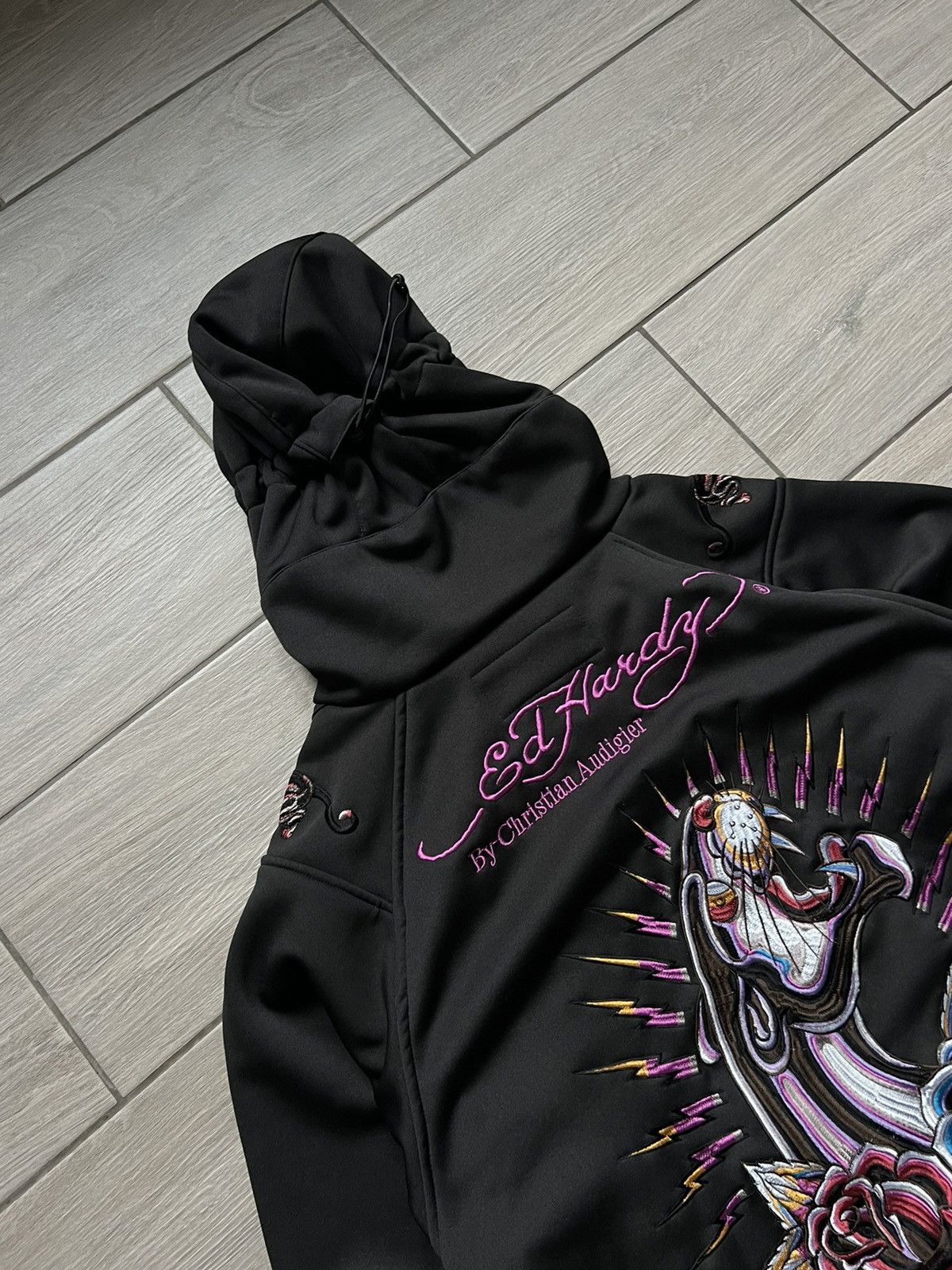 Ed Hardy Vintage Ed Hardy Jacket Logo Japanese Y2K Softshell M Size Size US M / EU 48-50 / 2 - 10 Thumbnail