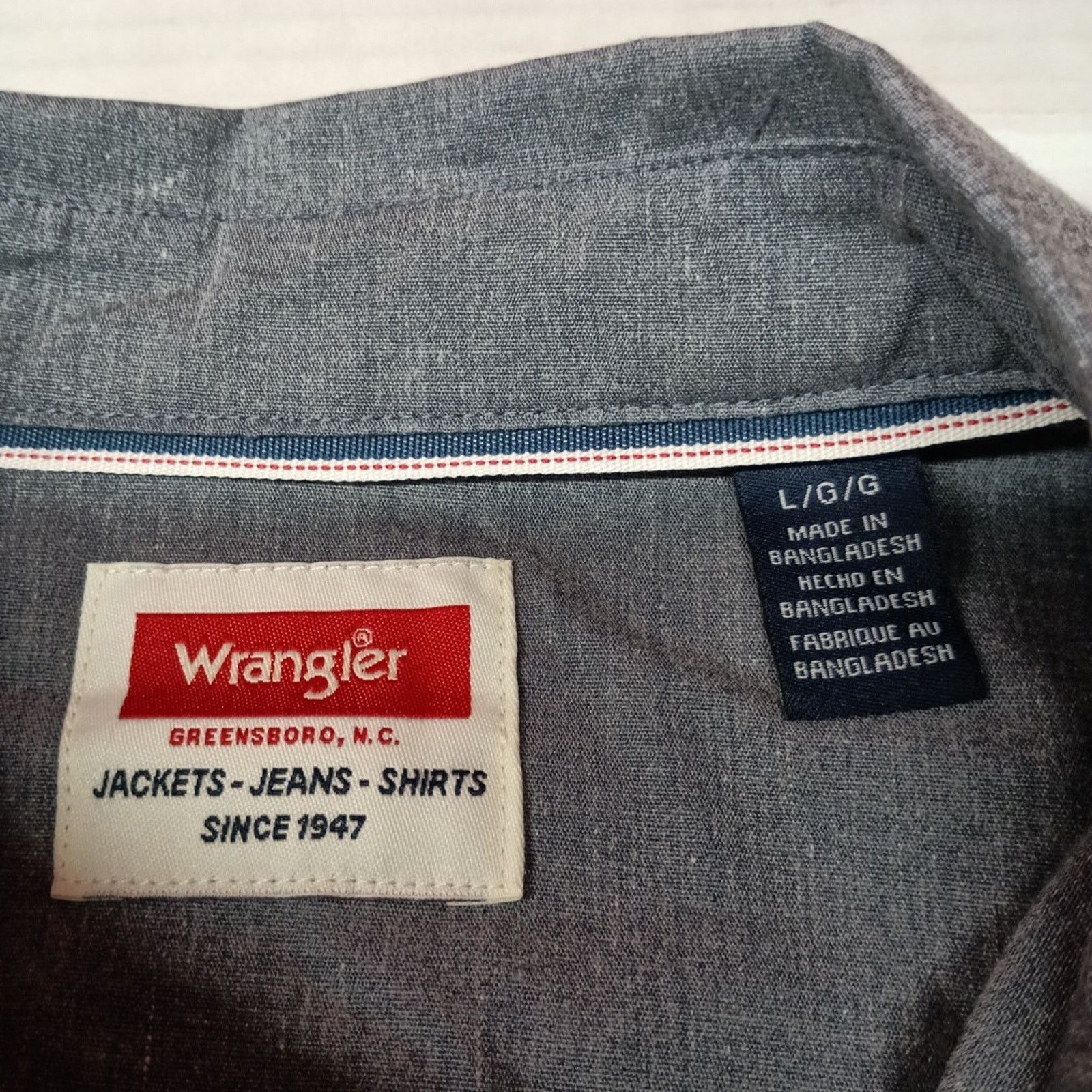 Wrangler Wrangler Men's Relaxed Fit Woven Button Up Shirt Size L Gray Size US L / EU 52-54 / 3 - 3 Thumbnail